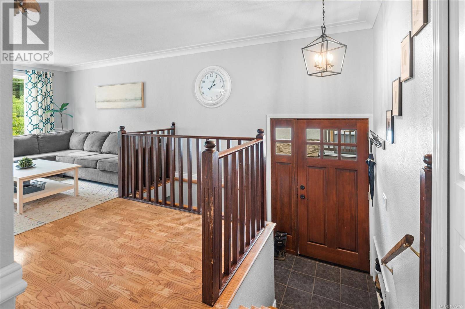 Saanich, BC V9E2B8,4518 Hughes Rd
