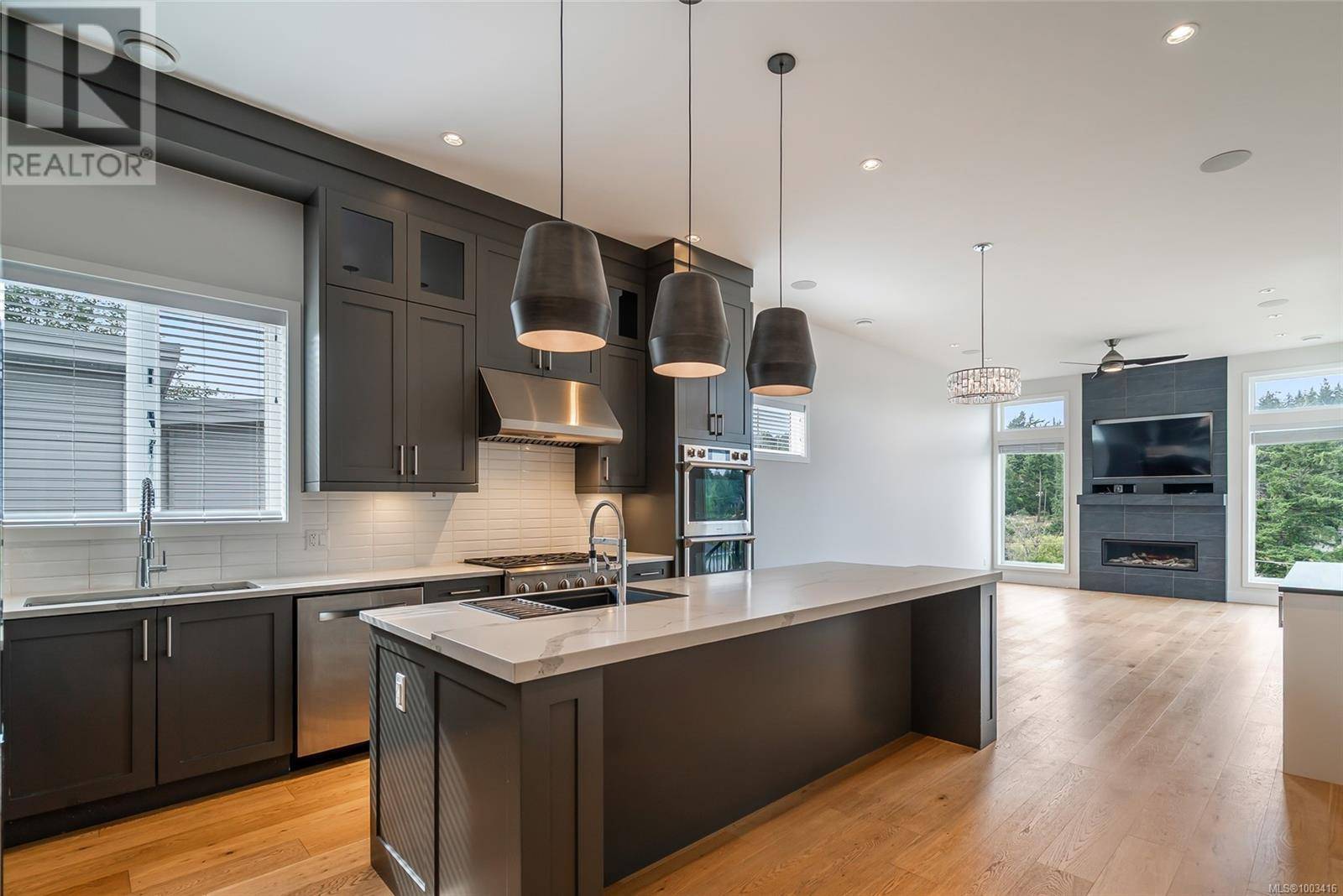 Colwood, BC V9C0M3,552 RIDGE POINTE Pl