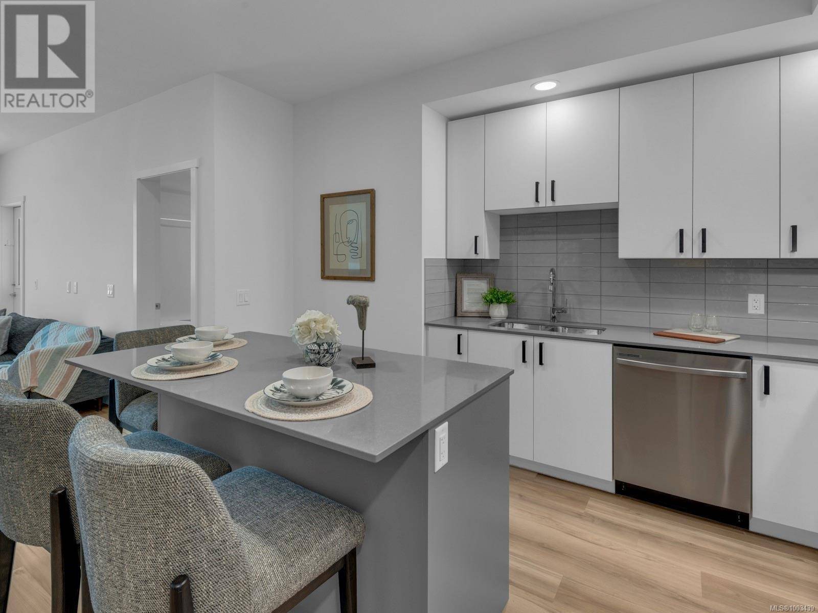 Langford, BC V9B7A6,2390 City Gate BLVD #215