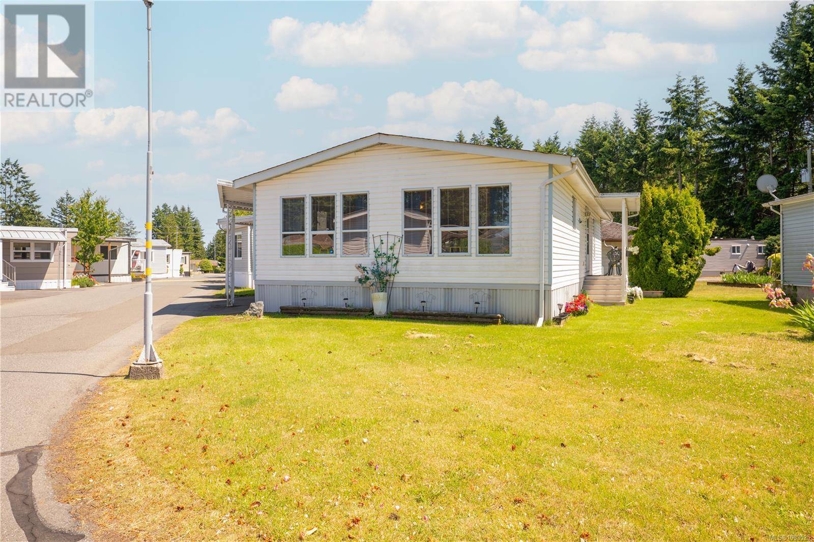 Nanaimo, BC V4T2L9,6245 Metral DR #12