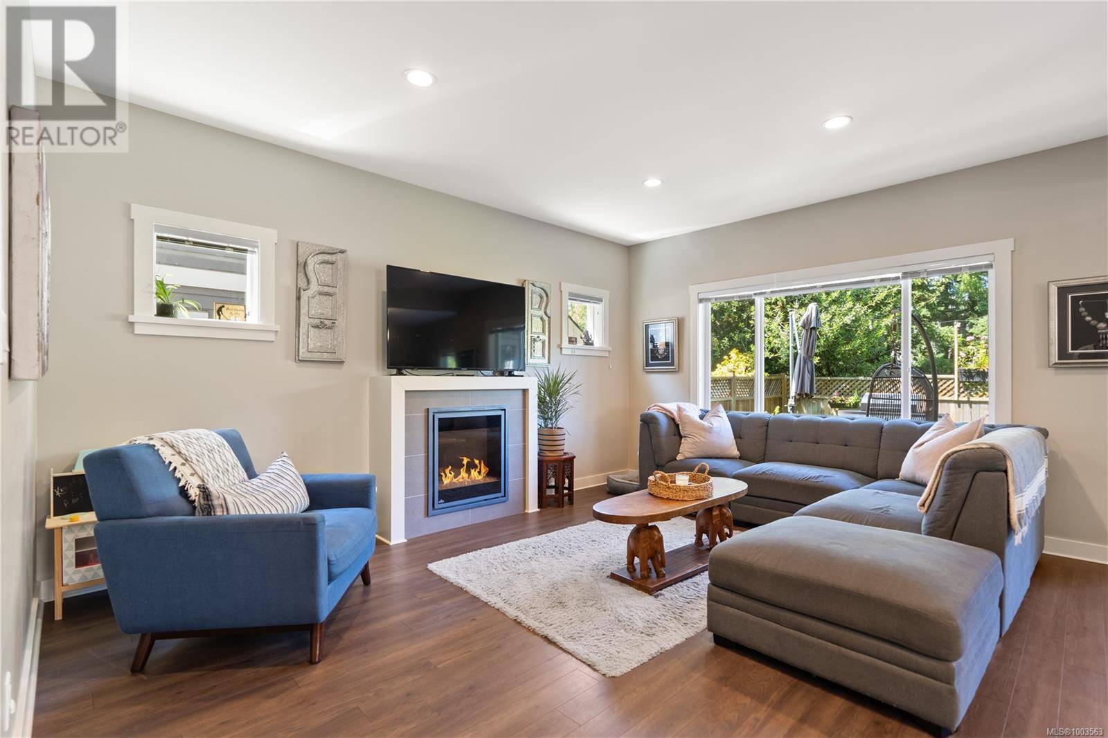 Langford, BC V9C0H8,1020 Braeburn Ave