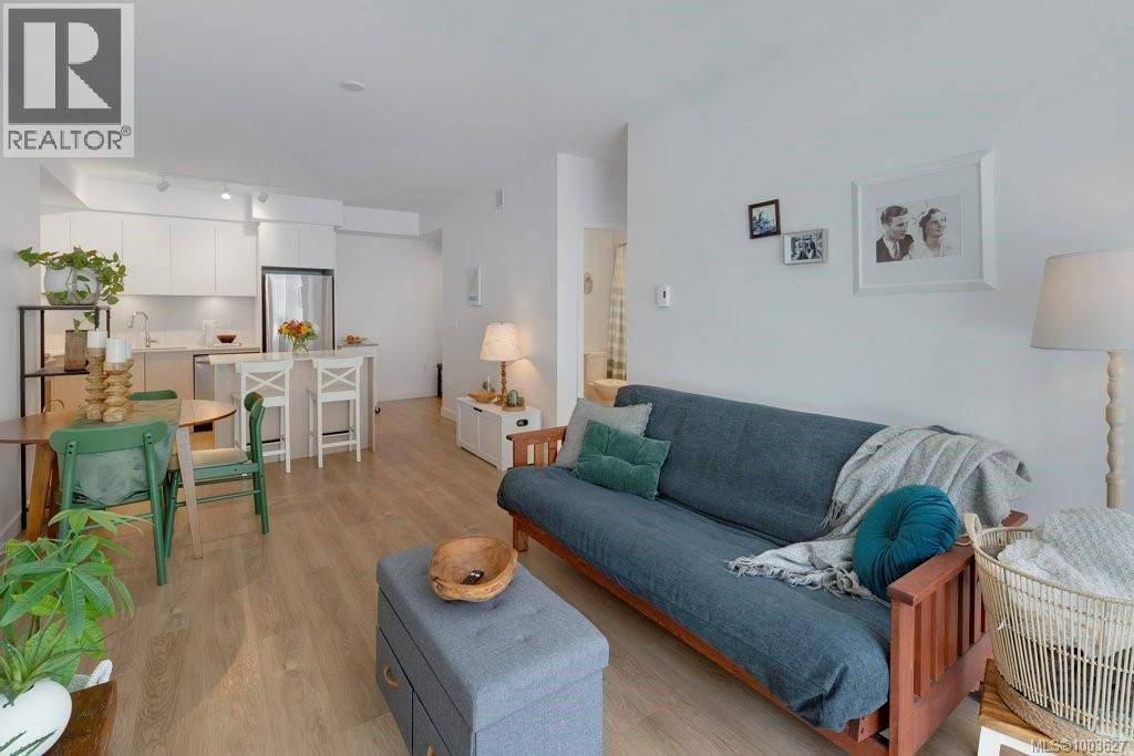 Victoria, BC V8V3M9,1115 Johnson ST #418