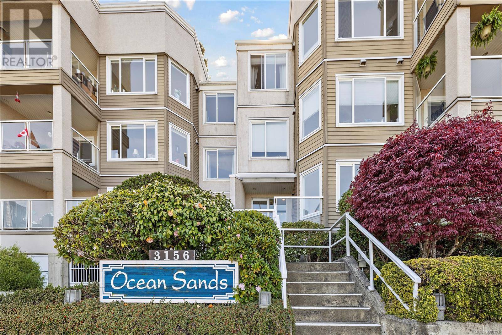 Qualicum Beach, BC V9K2J7,3156 Island HWY West #202