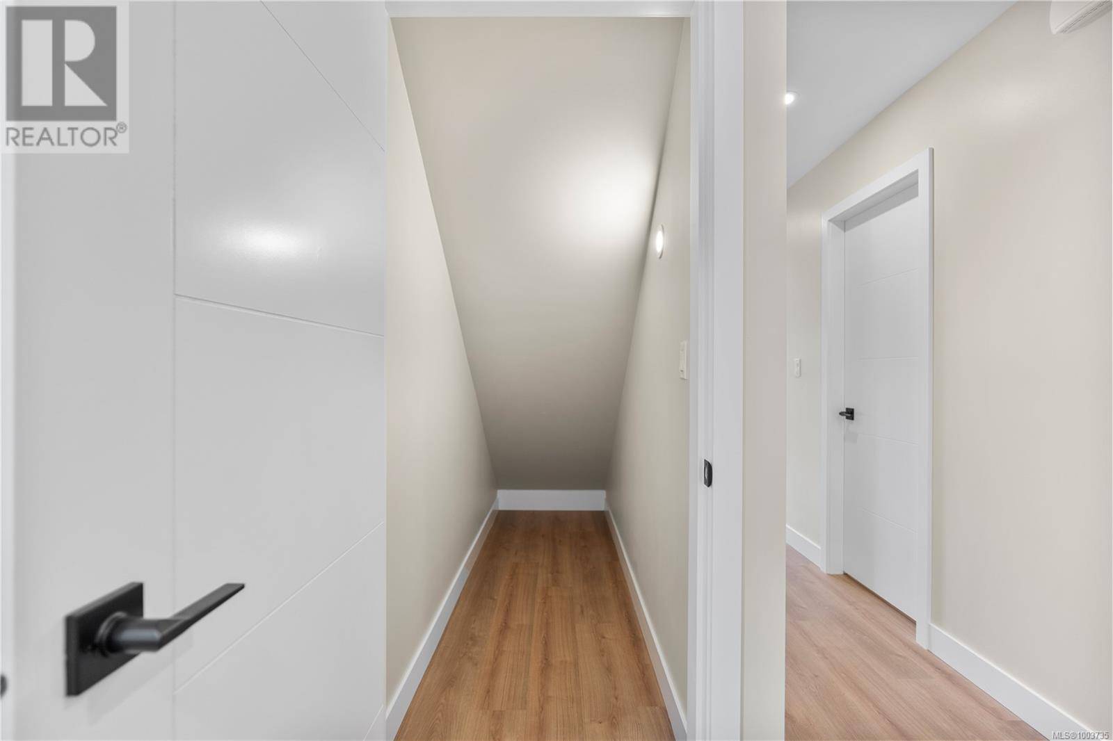 Langford, BC V9B3N9,727 Stonebrook Lane