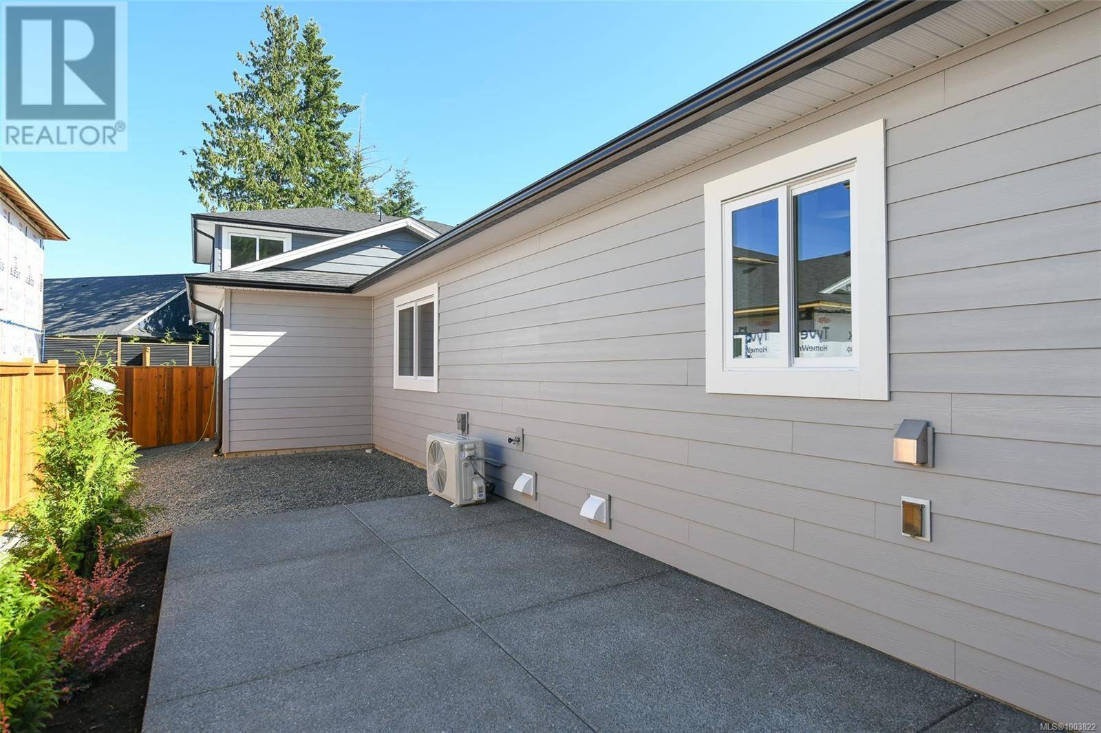 Comox, BC V9M0C8,2315 McDonald RD #A