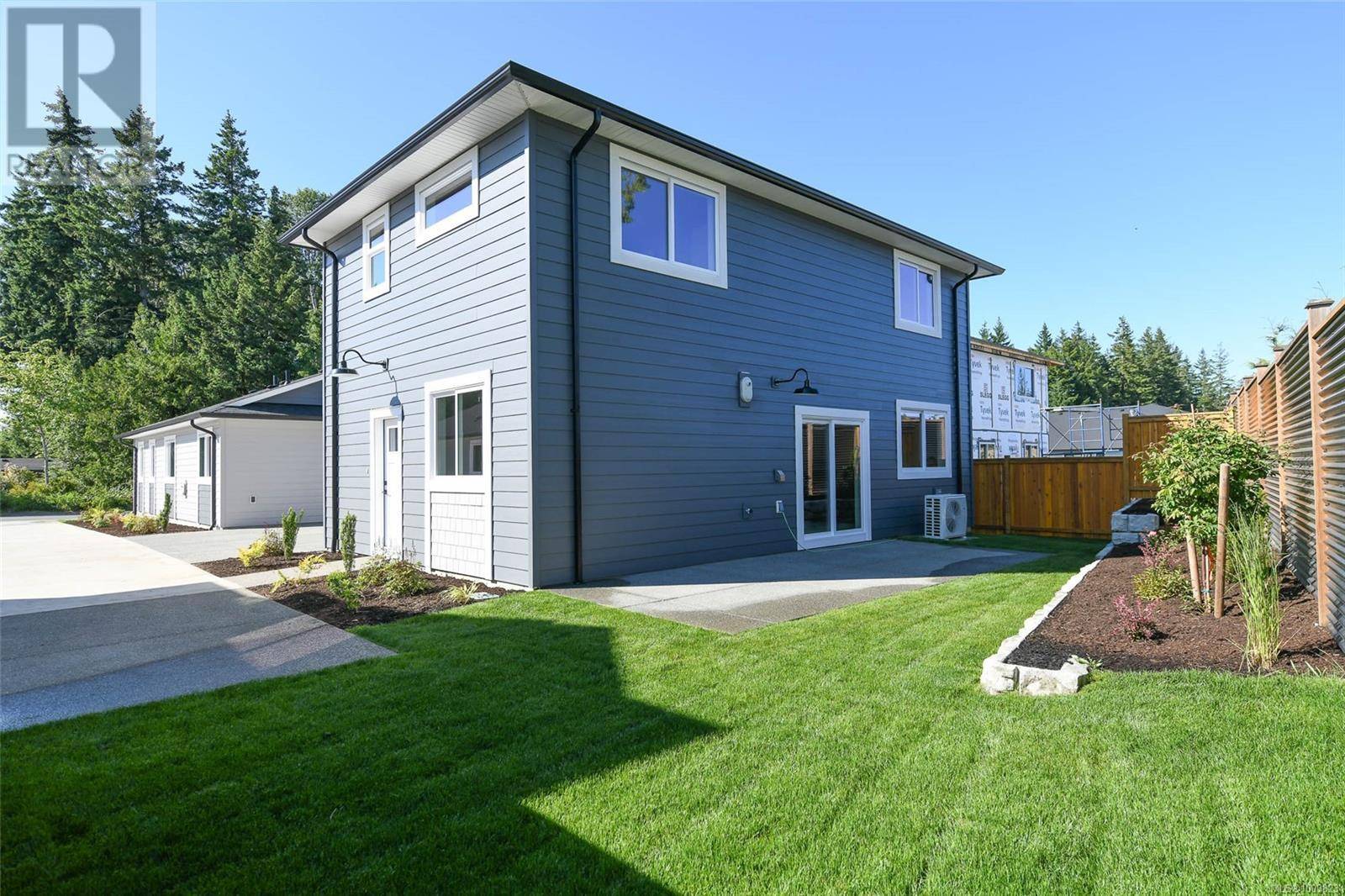 Comox, BC V9M0C8,2315 McDonald RD #B