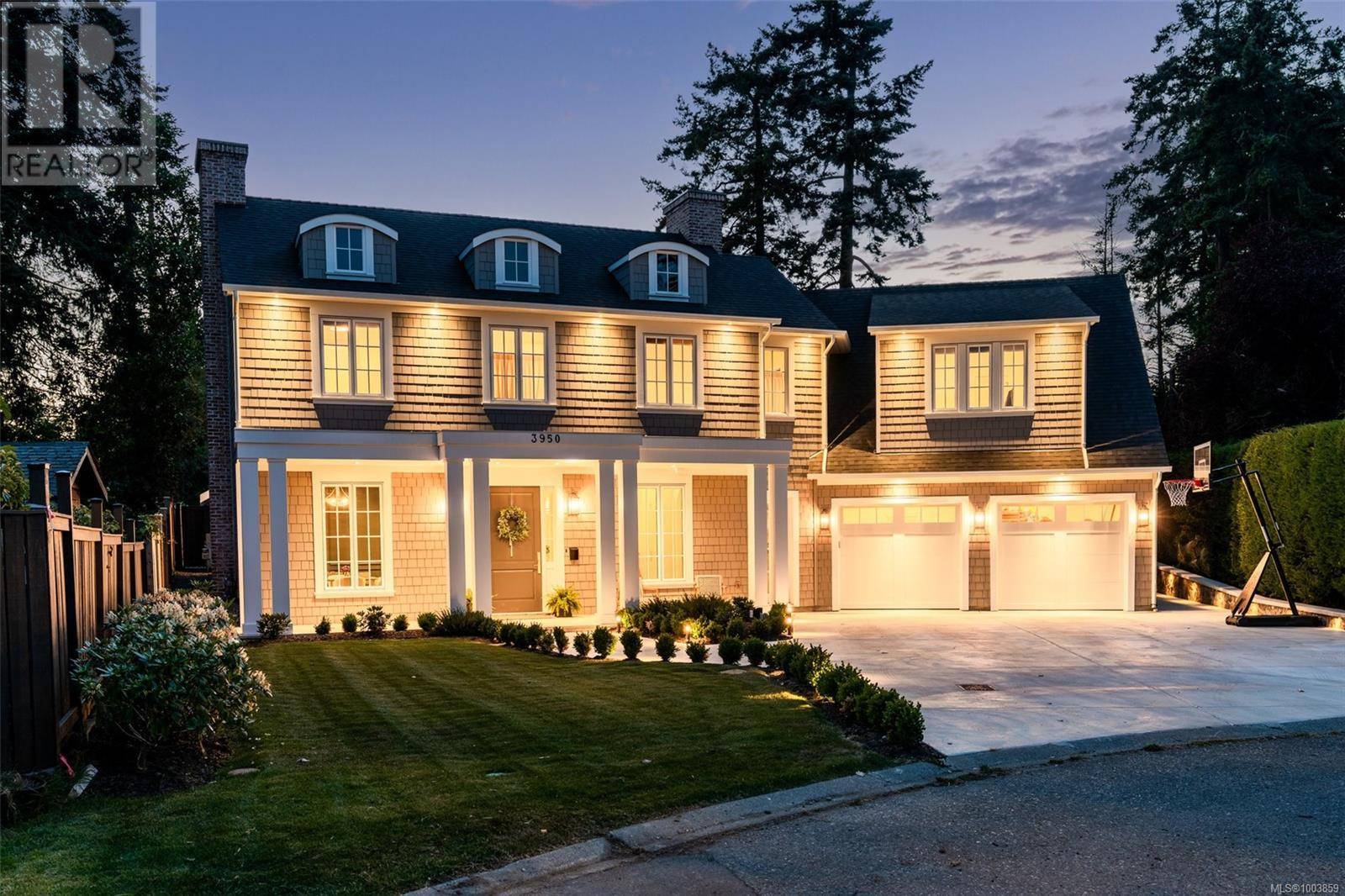 Saanich, BC V8N4N4,3950 Sequoia Pl