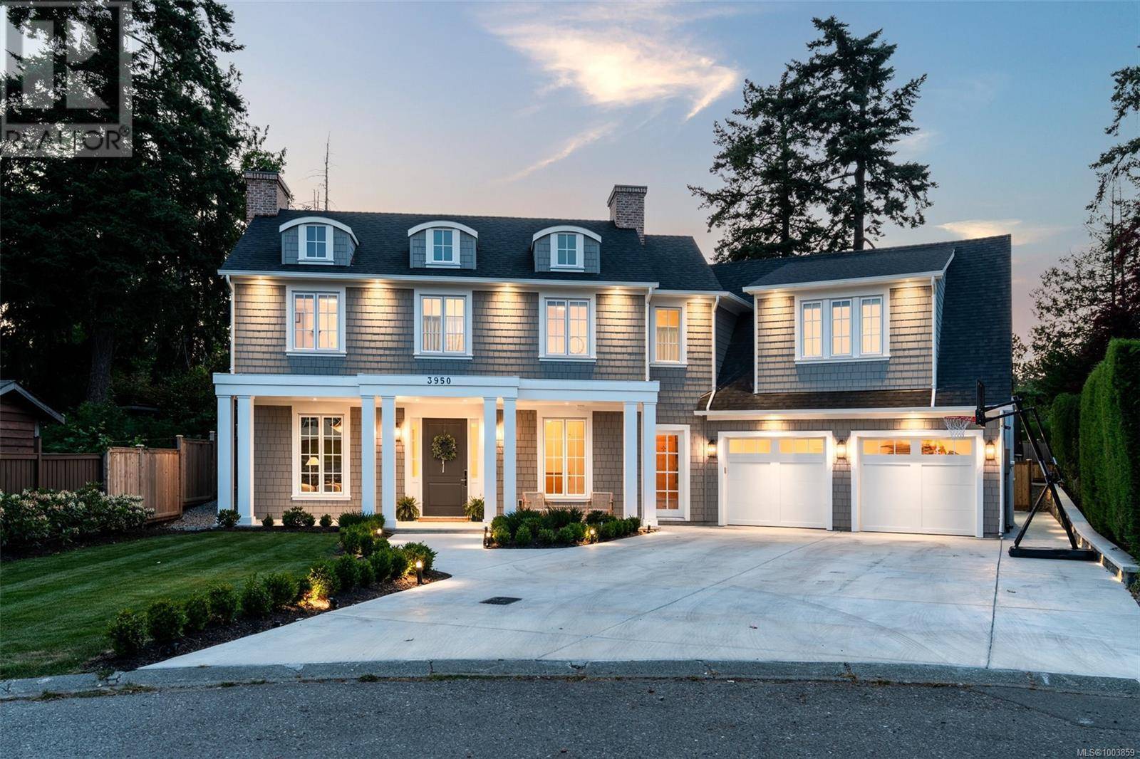 Saanich, BC V8N4N4,3950 Sequoia Pl