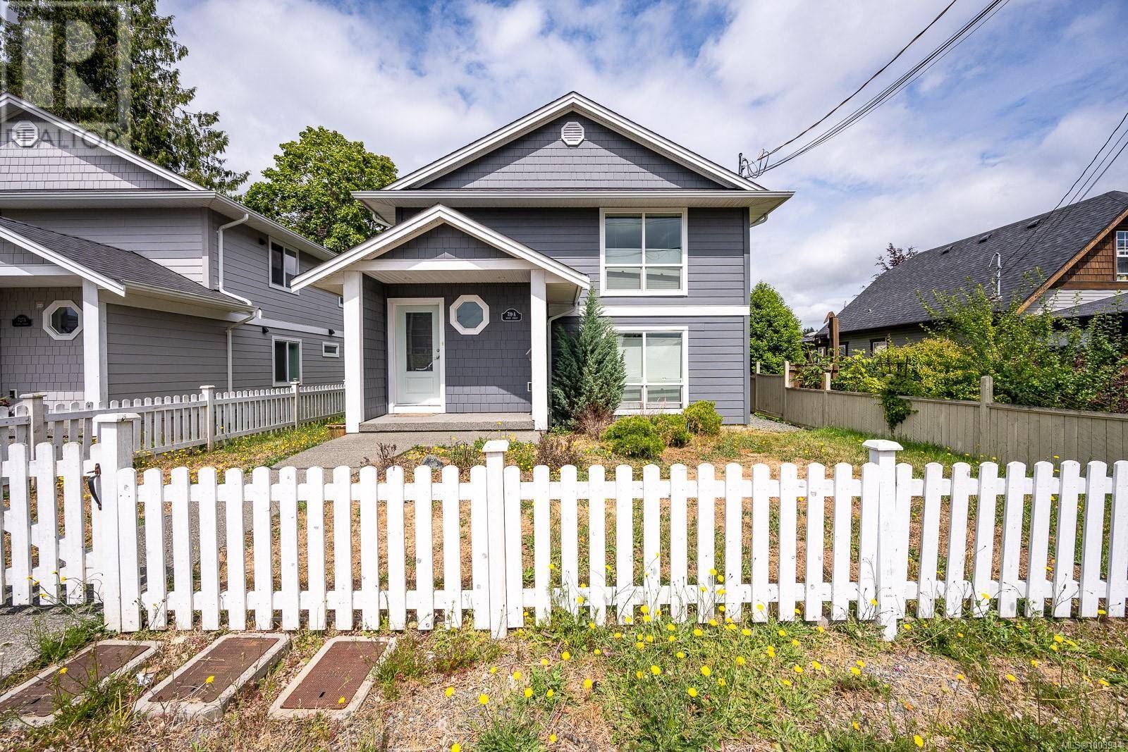 Courtenay, BC V9N9P1,719 9th St