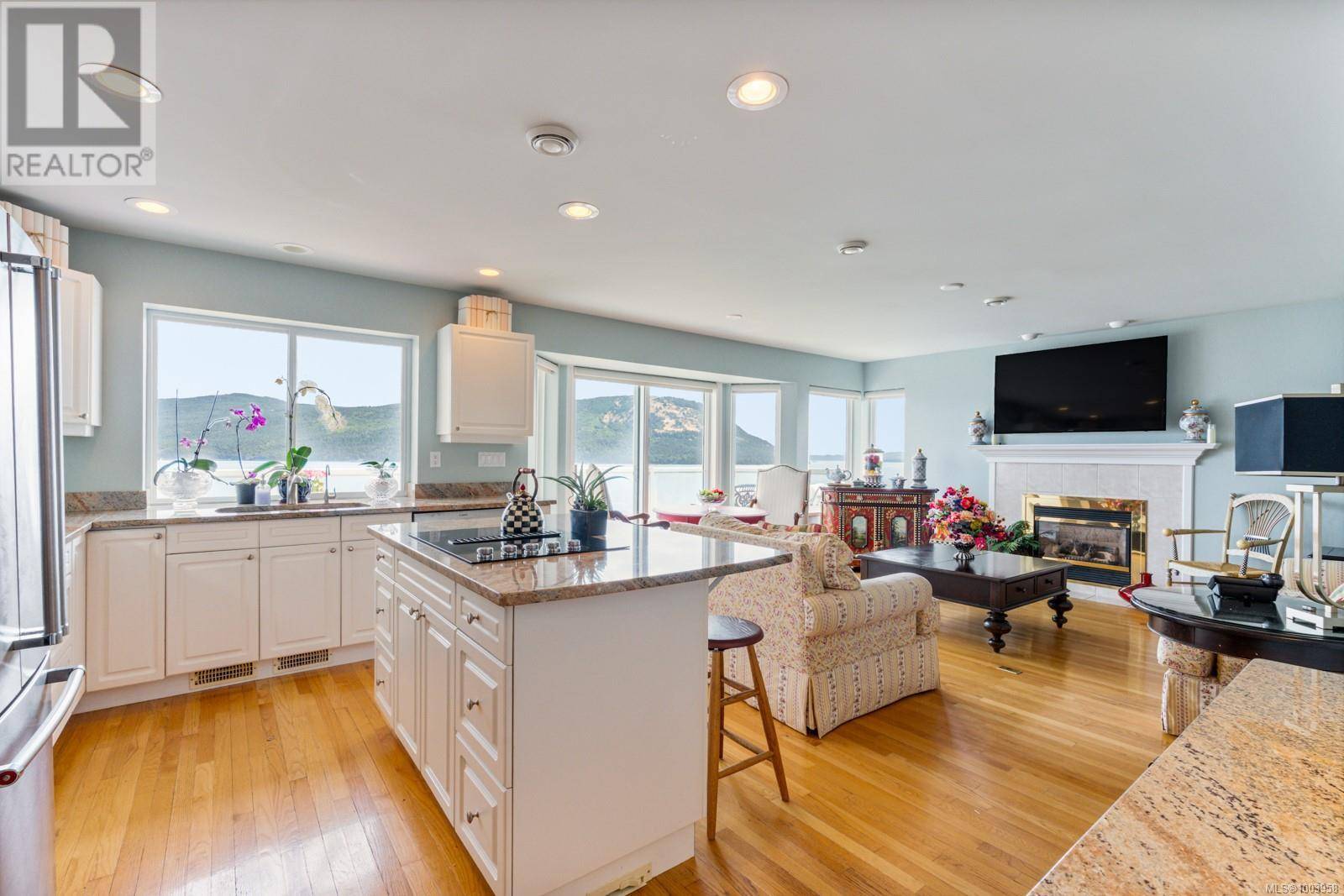 Cobble Hill, BC V0R1L1,515 Marine View S
