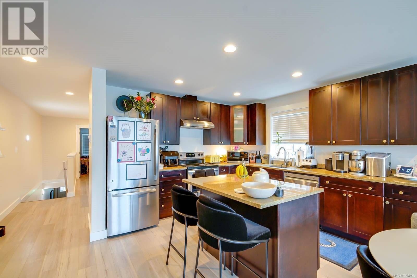 Port Alberni, BC V9Y2G2,2623 5th AVE #1