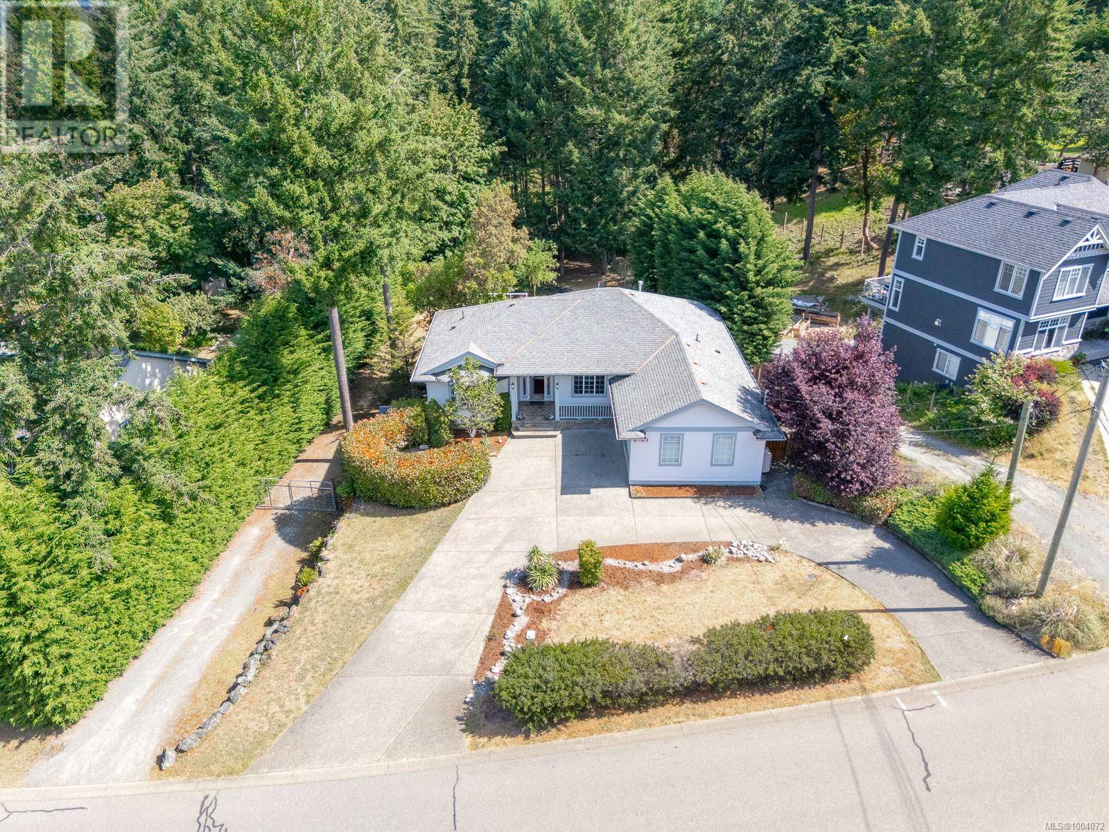 Duncan, BC V9L3S3,1187 Osprey Dr