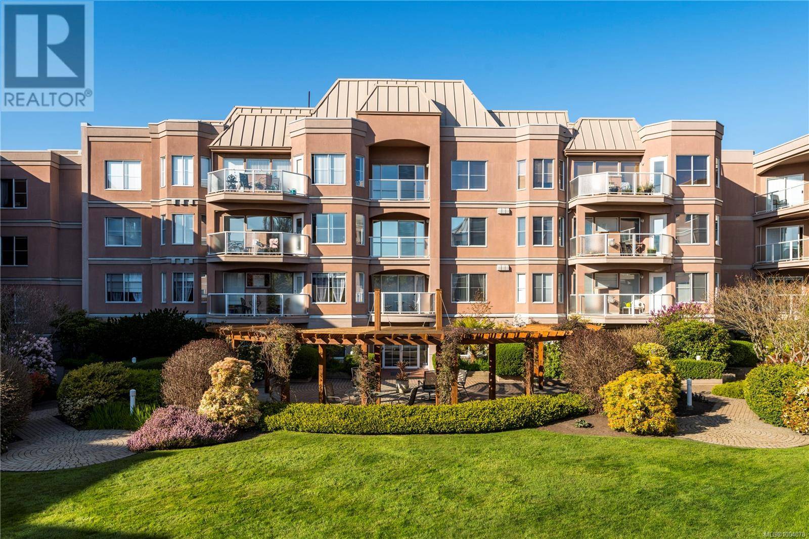 Victoria, BC V8V4Z2,405 Quebec ST #116