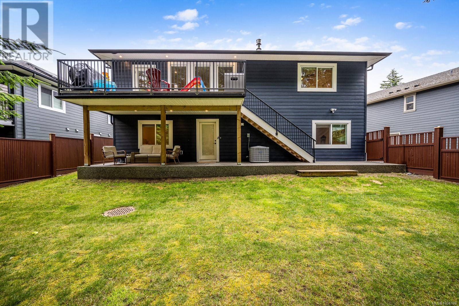 Comox, BC V9M0B9,2451 Dakota Pl
