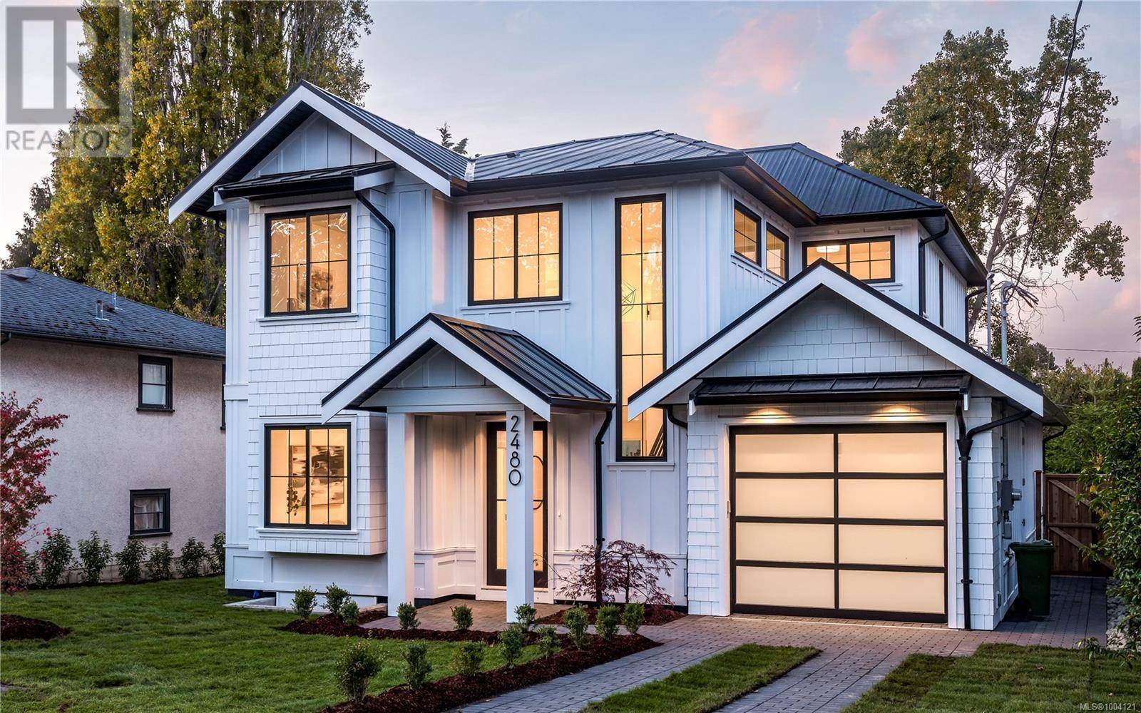 Oak Bay, BC V8S5H1,2480 Plumer St