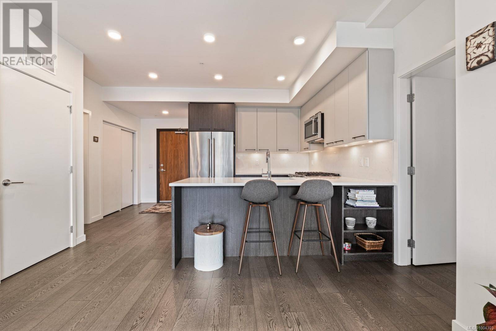 Central Saanich, BC V8M1P6,7162 West Saanich RD #403