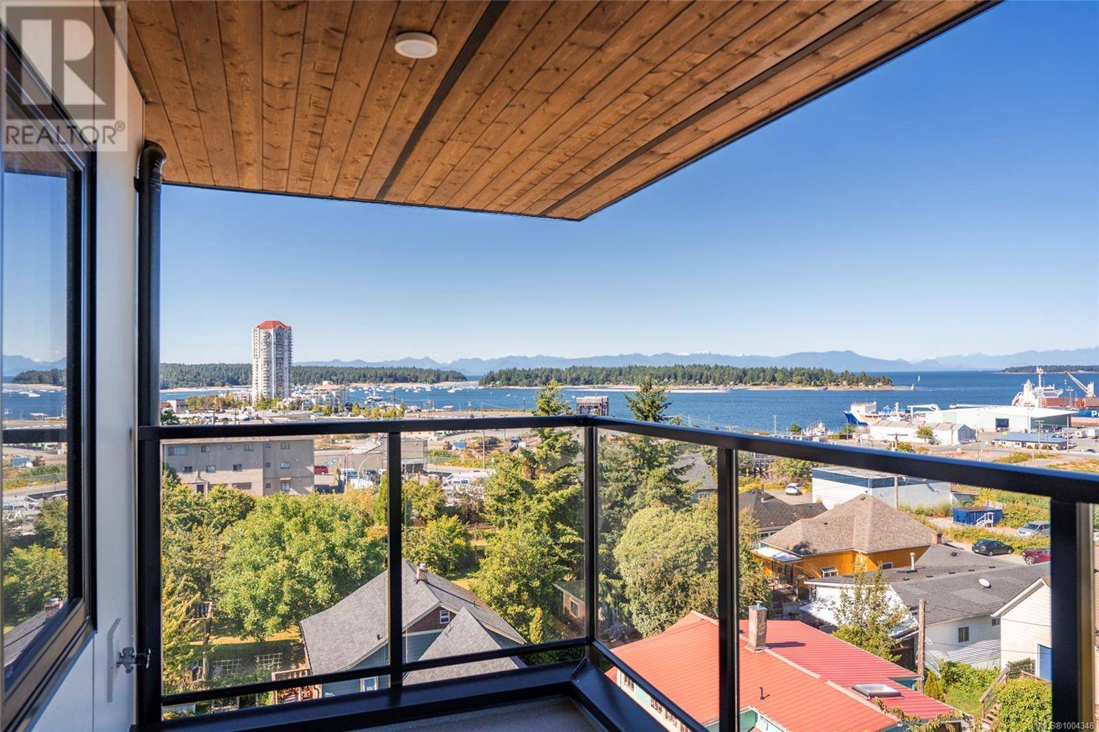 Nanaimo, BC V9R4V6,45 Haliburton ST #502