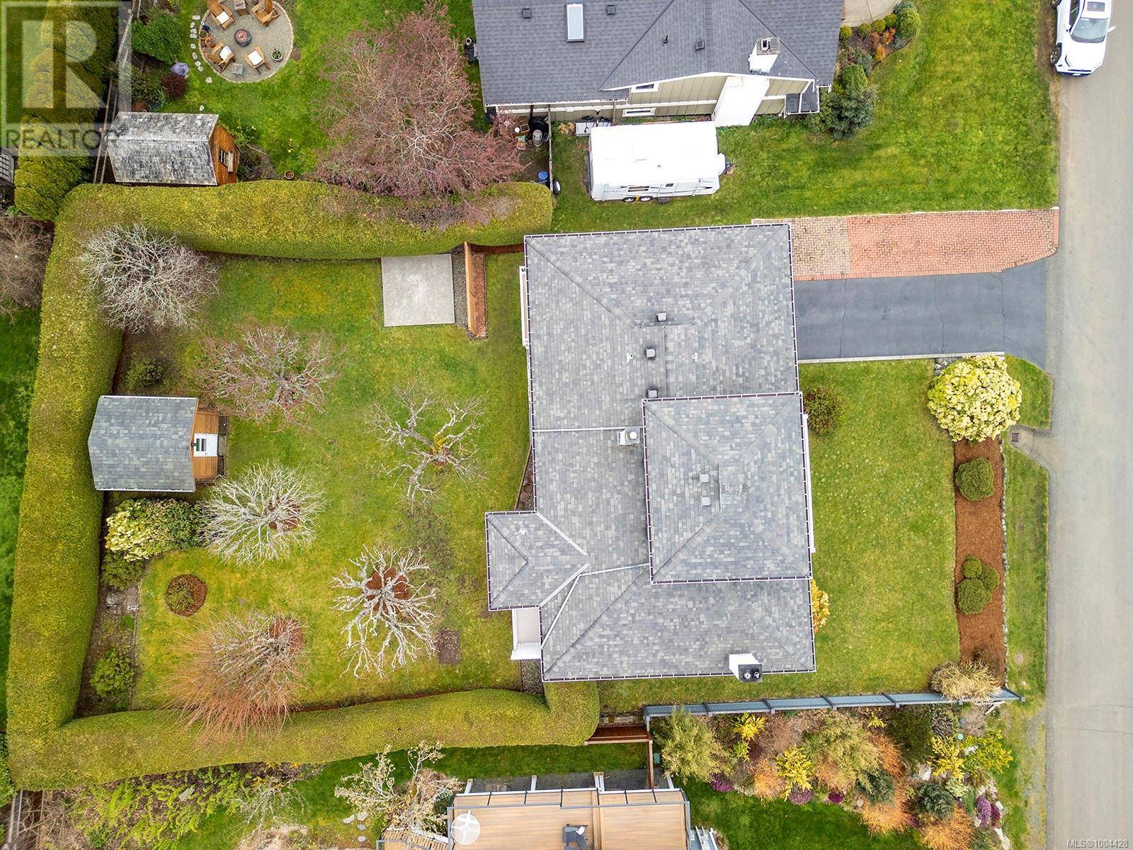 Comox, BC V9M1V6,2070 Murphy Ave
