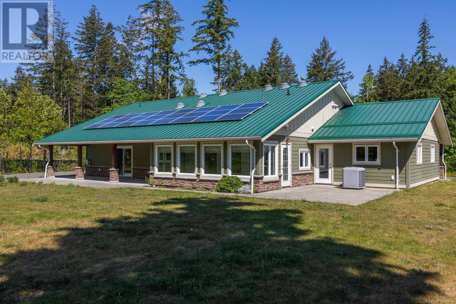Comox, BC V9M3Y7,2051 Hector Rd