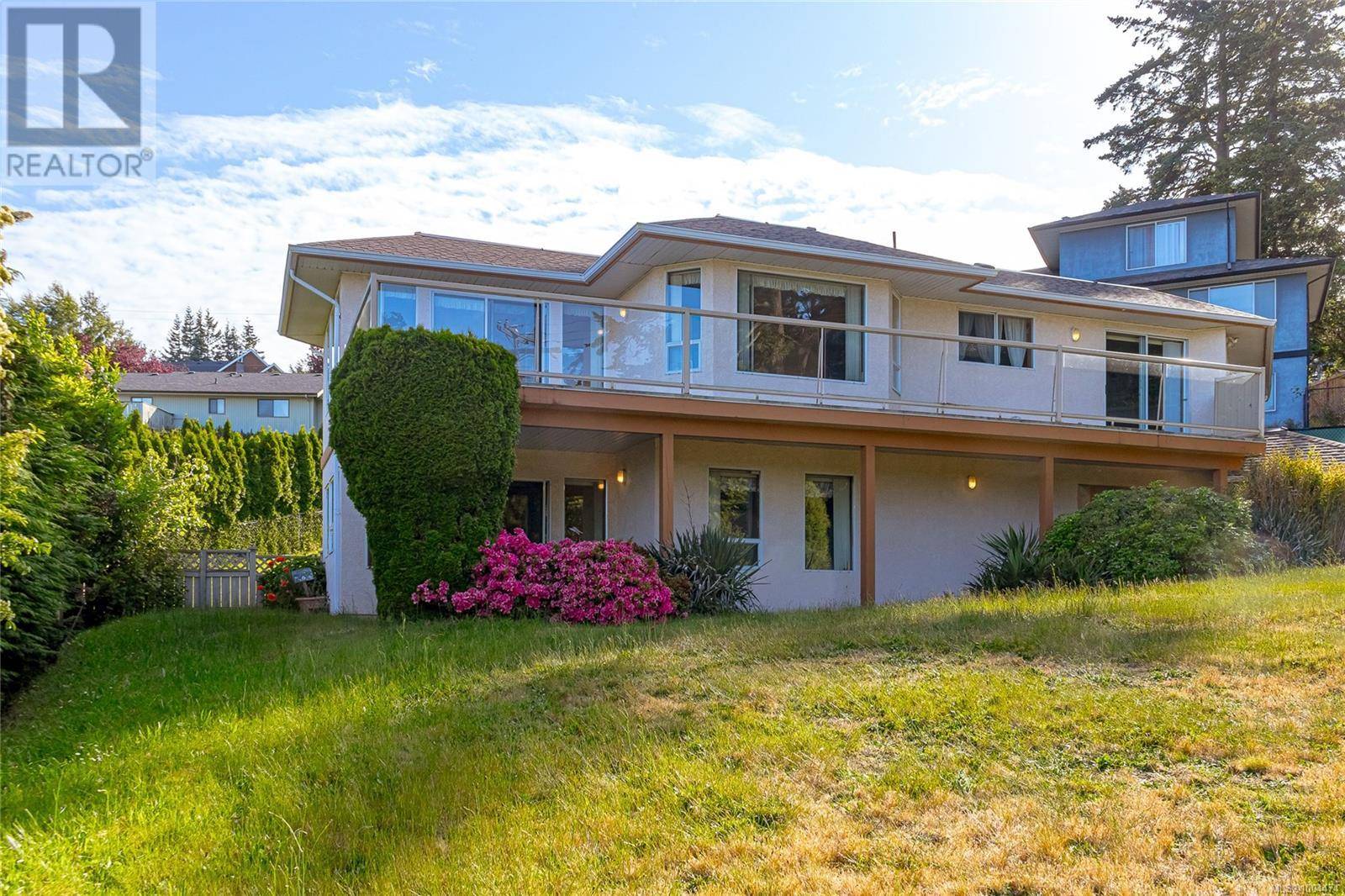 Colwood, BC V9C3T3,303 Lagoon Rd