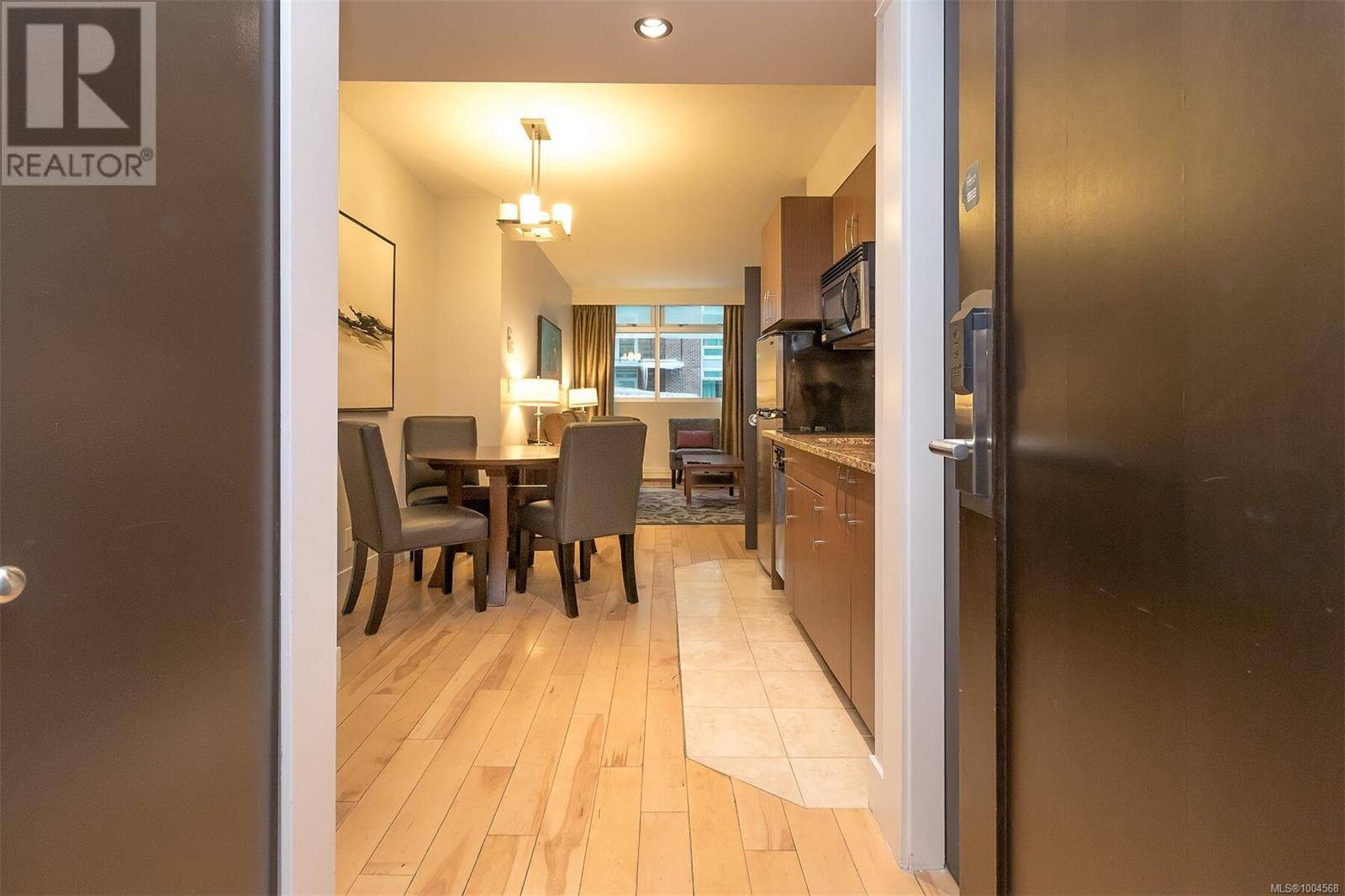 Victoria, BC V8V5B1,810 Humboldt ST #A216(Sept)