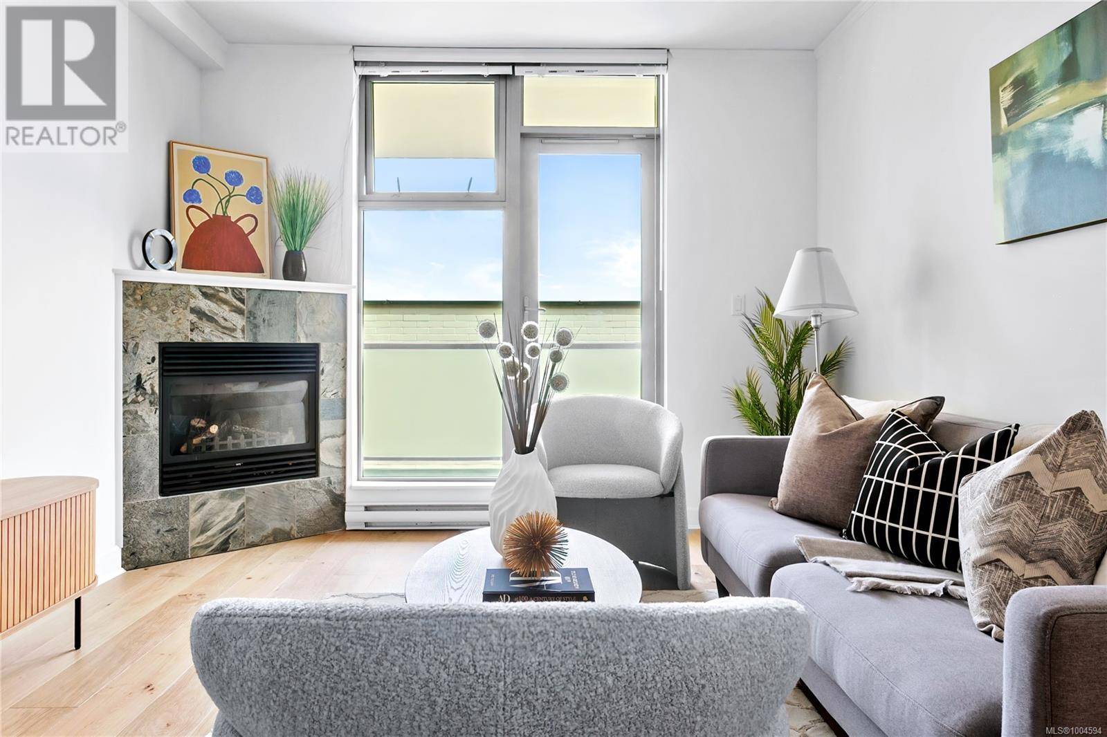 Victoria, BC V8V2G6,225 Menzies ST #212