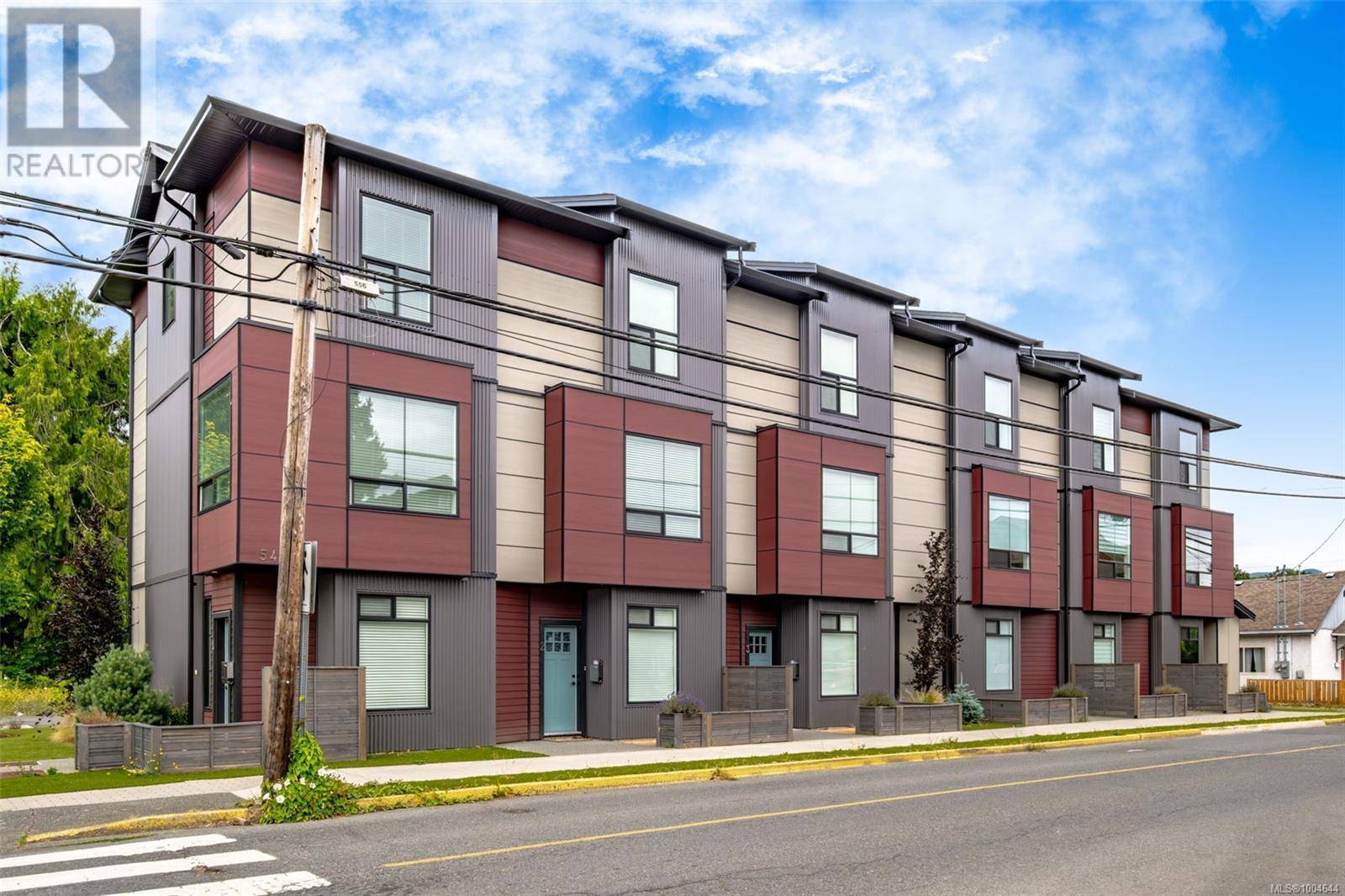 Duncan, BC V9L1X3,545 Jubilee ST #6
