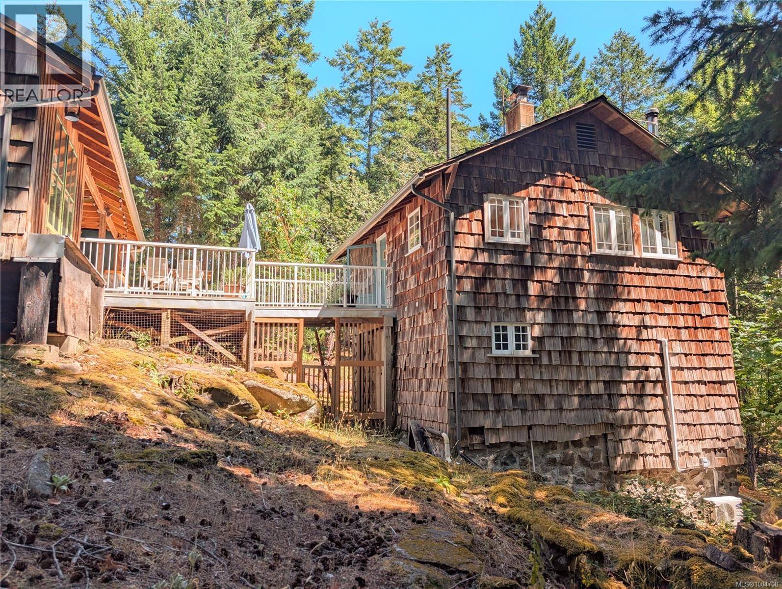 Mudge Island, BC V0R1X0,415 Halibut Hill Rd