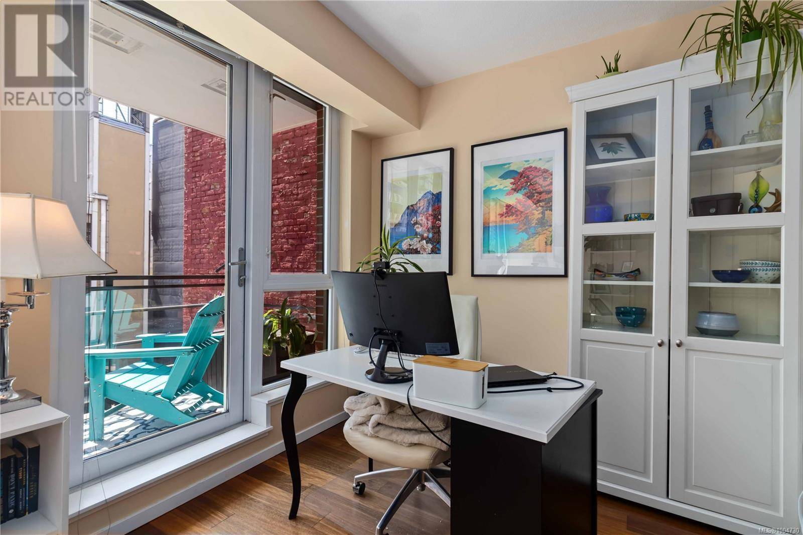Victoria, BC V8W1N3,834 Johnson ST #406