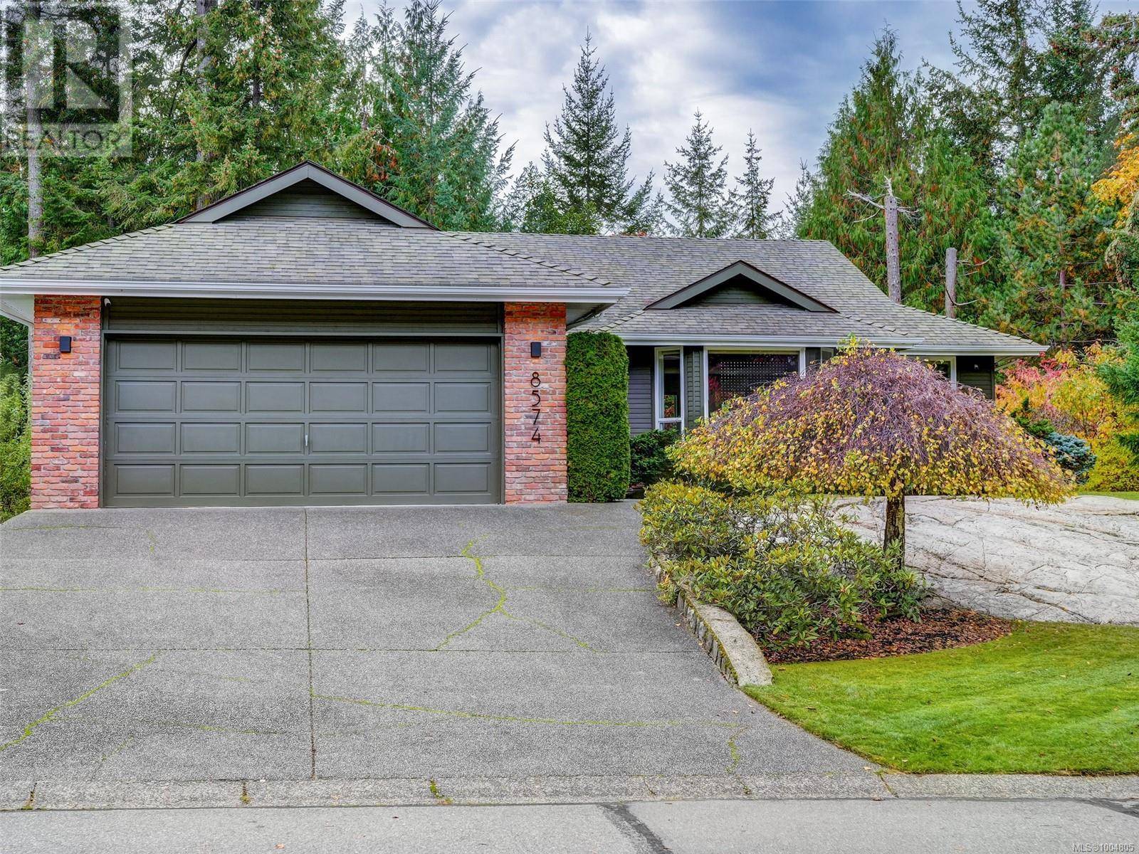 North Saanich, BC V8L5B6,8574 Kingcome Cres