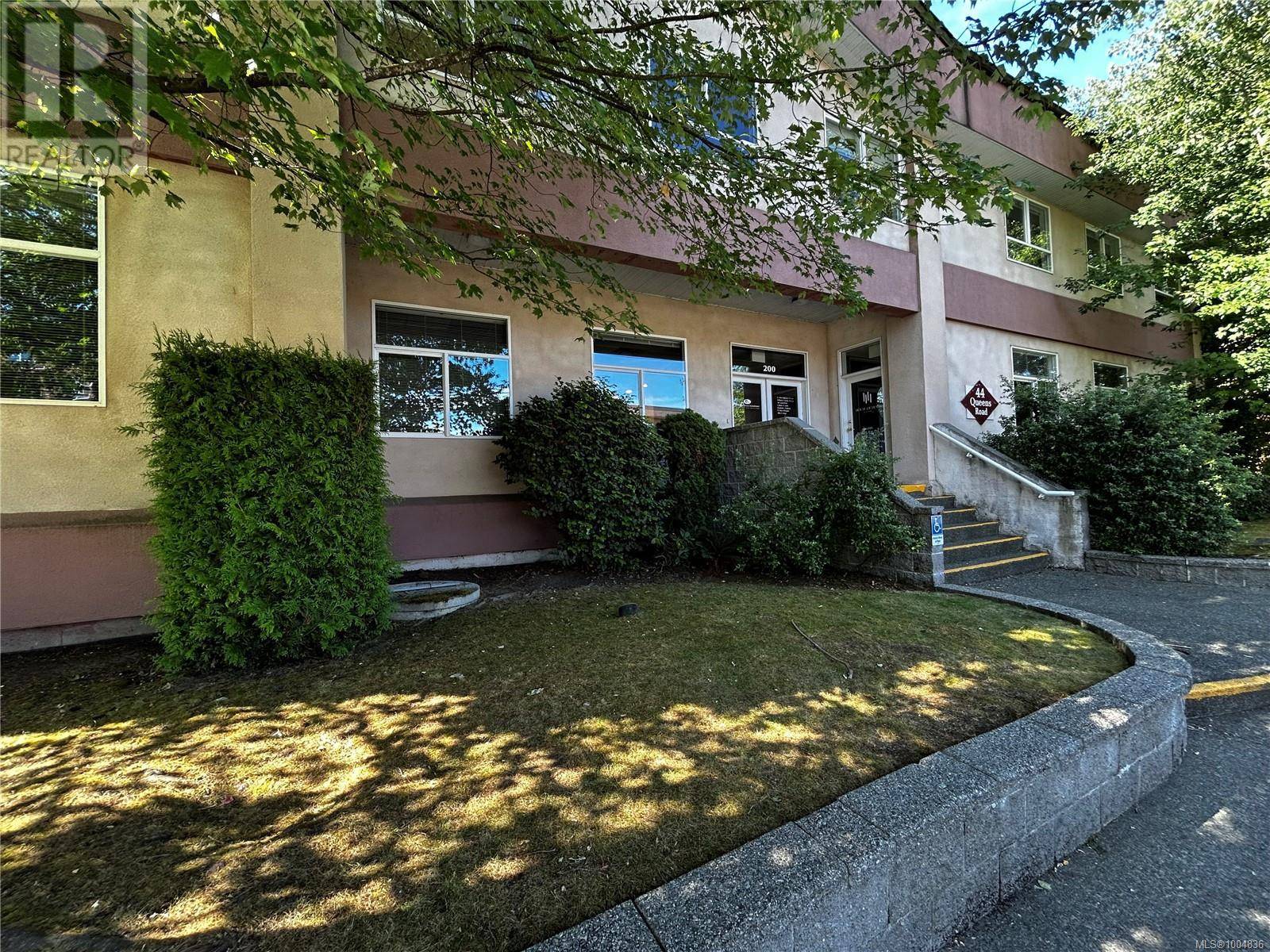 Duncan, BC V9L2W4,44 Queens Rd
