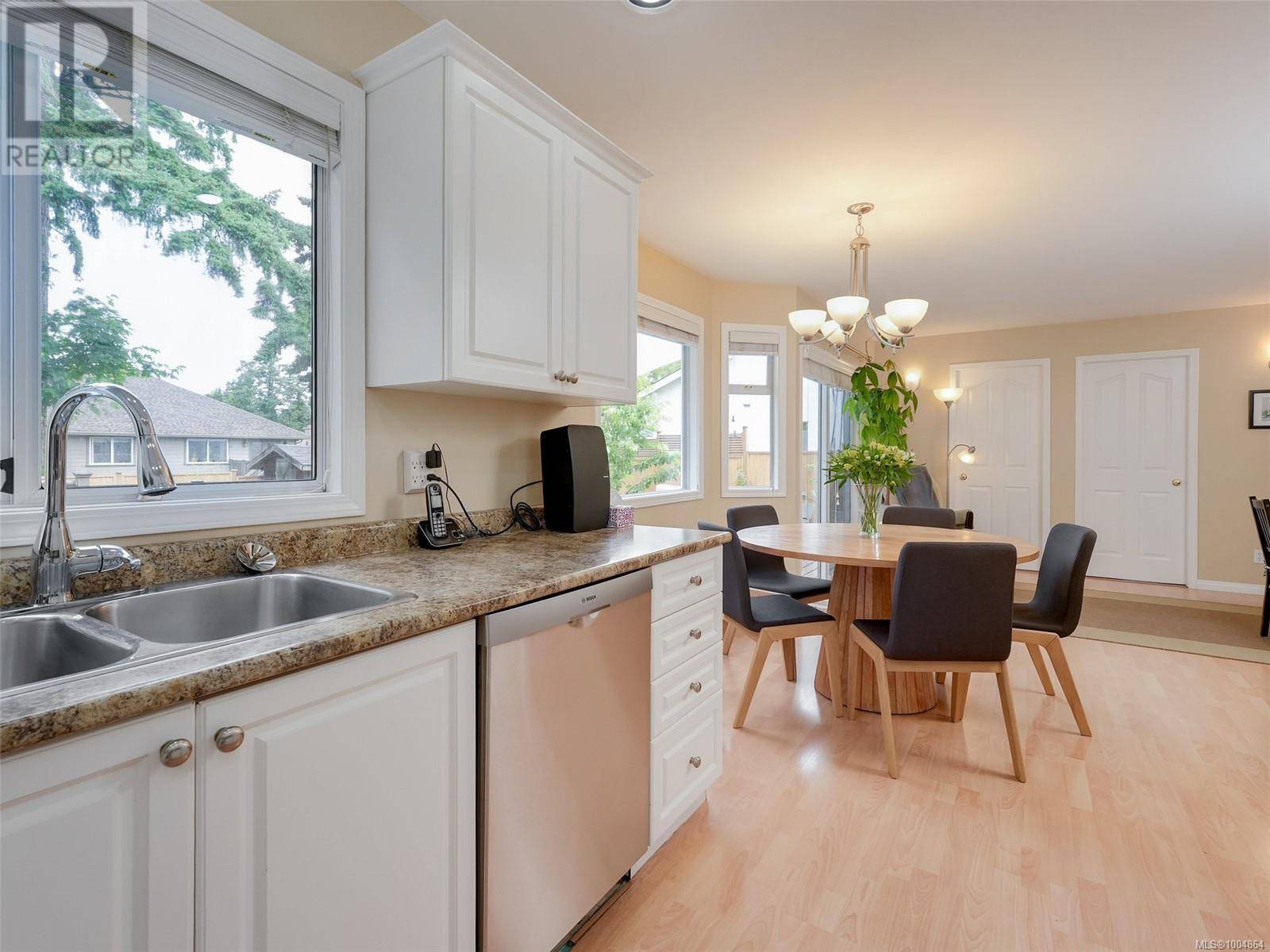 View Royal, BC V9B5V7,225 Garrington Pl