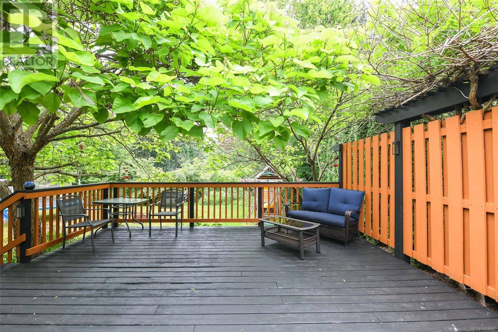 Black Creek, BC V9J1J8,8732 Paulsen Rd