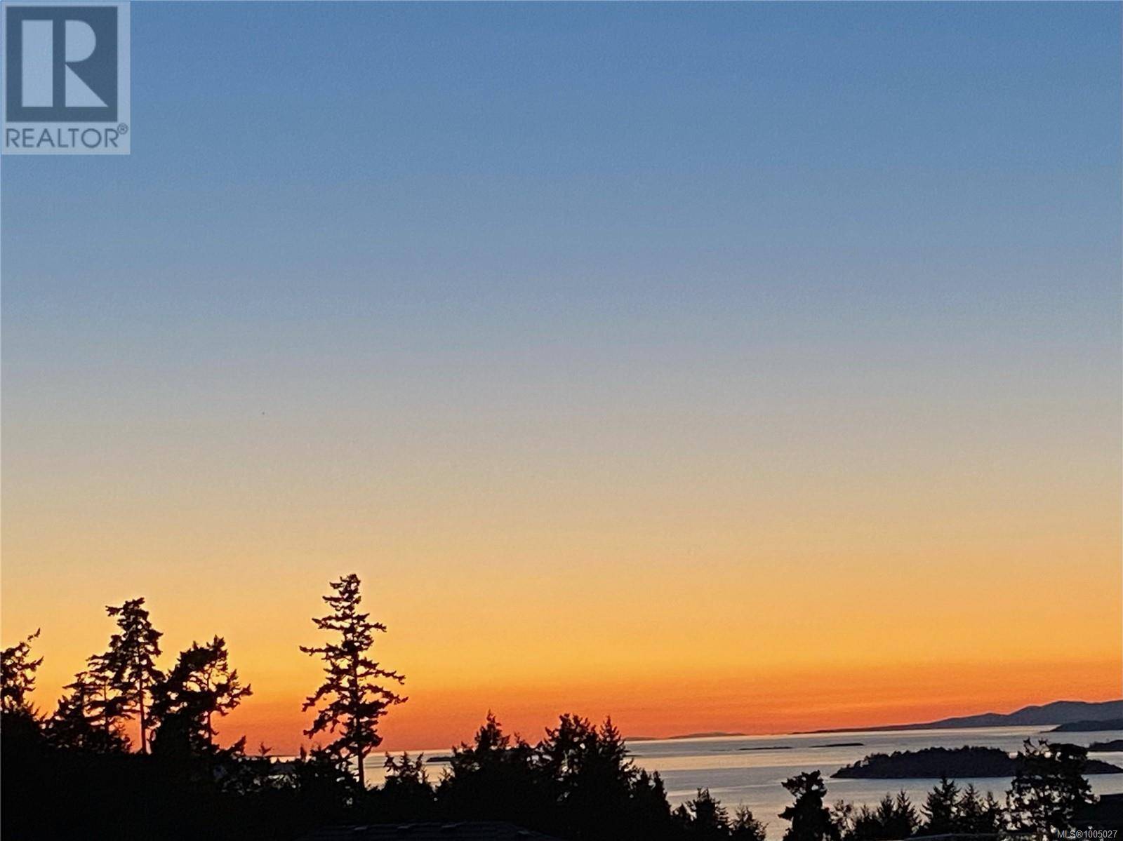 Nanaimo, BC V9V1B8,6208 Icarus Dr