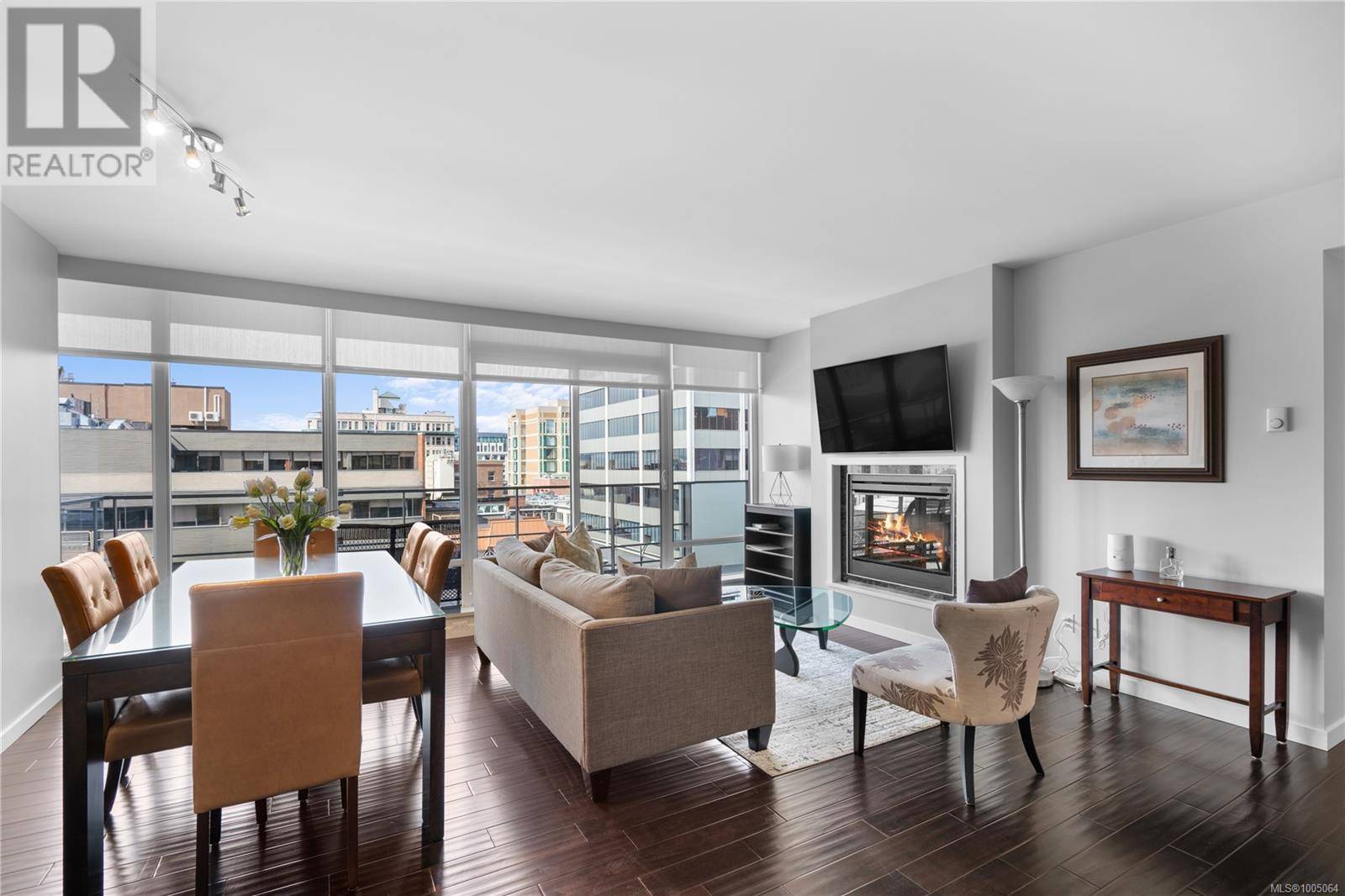 Victoria, BC V8W0A9,707 Courtney ST #606