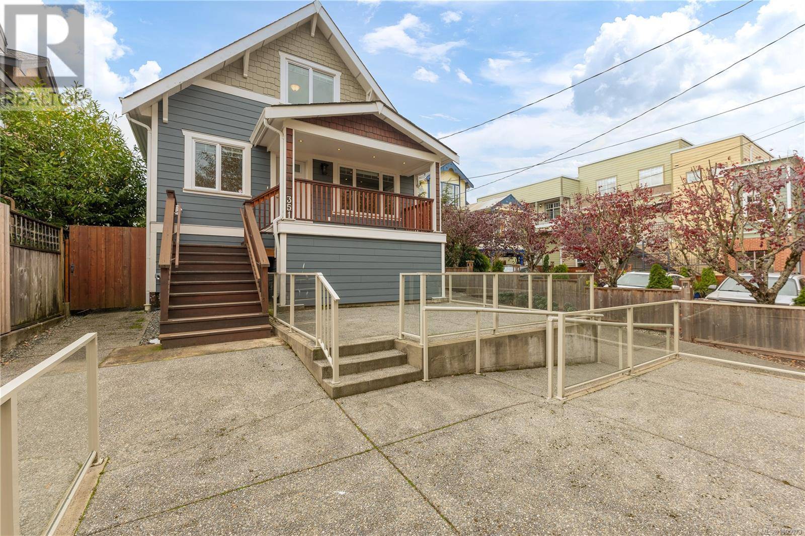 Nanaimo, BC V9R2T5,351 Wesley St