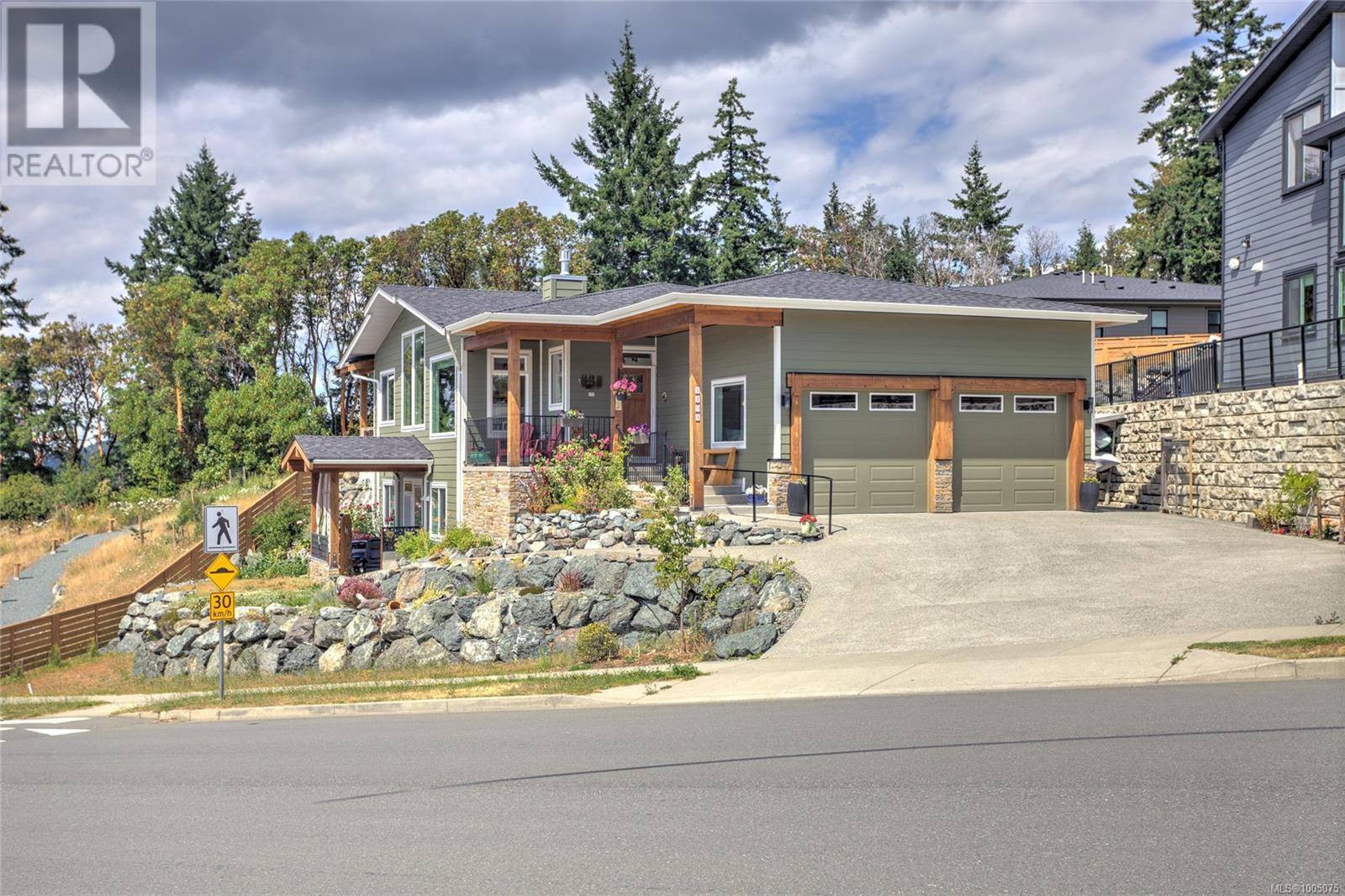 Duncan, BC V9L0H7,1194 Viewtop Rd