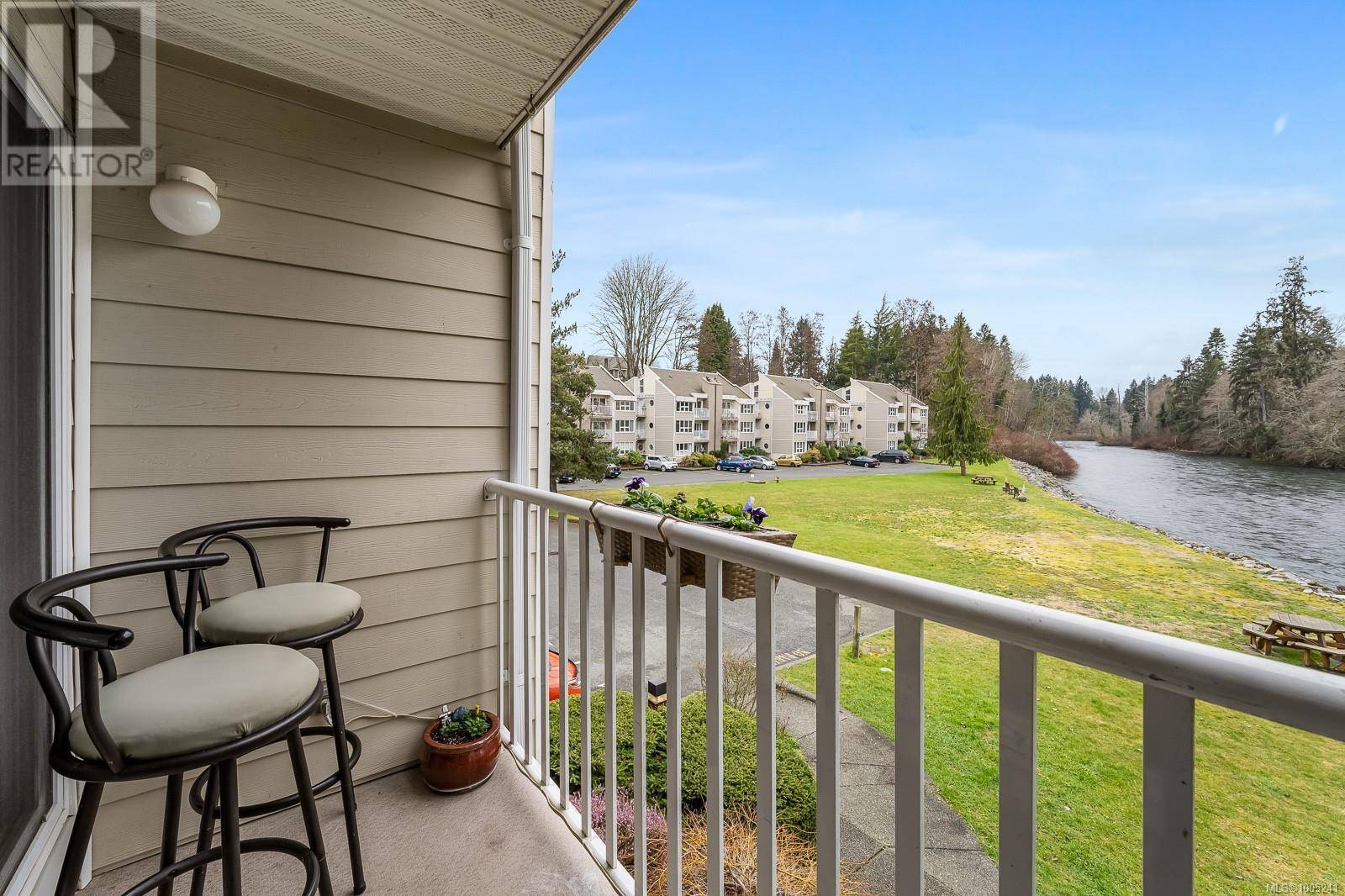 Courtenay, BC V9N1A5,205 1st ST #217