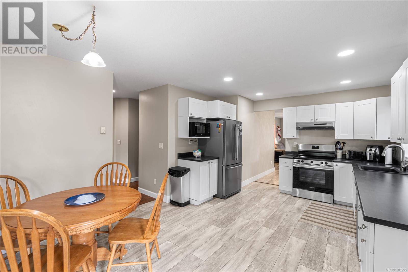 Nanaimo, BC V9R7B3,257 Tahoe Ave