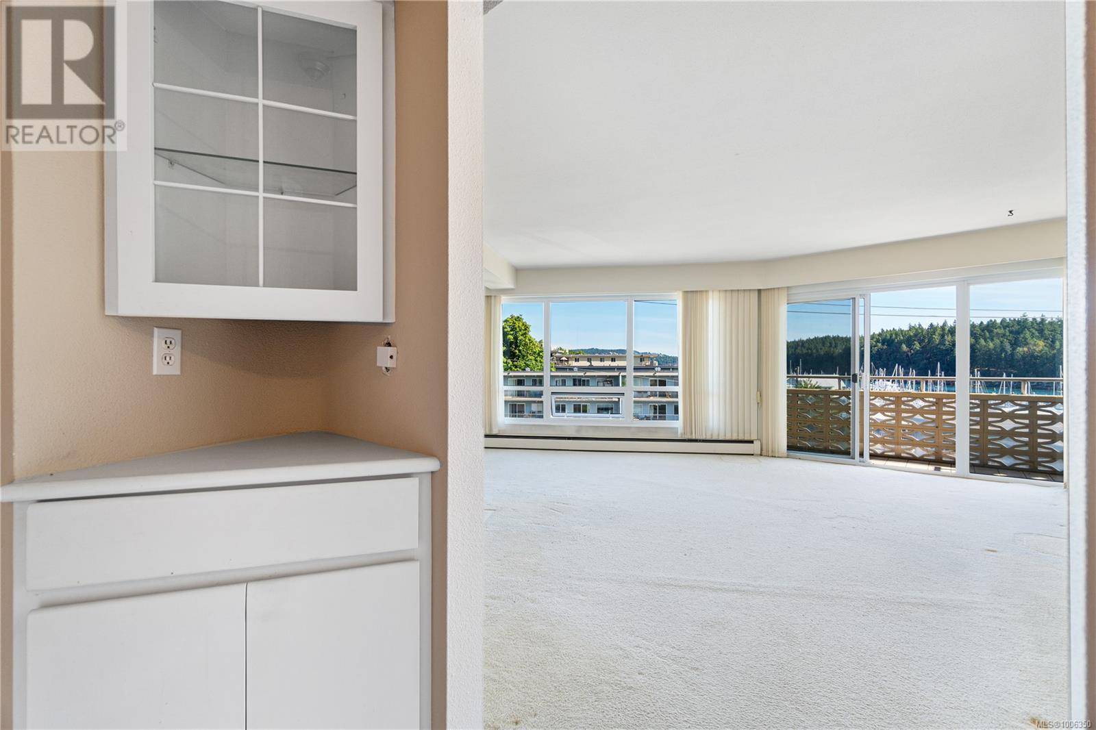 Nanaimo, BC V9S4H9,375 Newcastle AVE #301