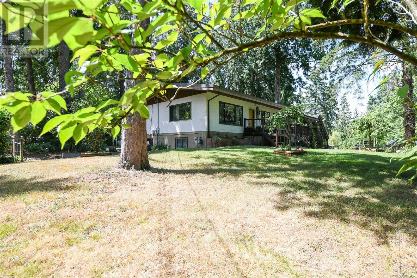 Courtenay, BC V0R2V0,3822 Royston Rd