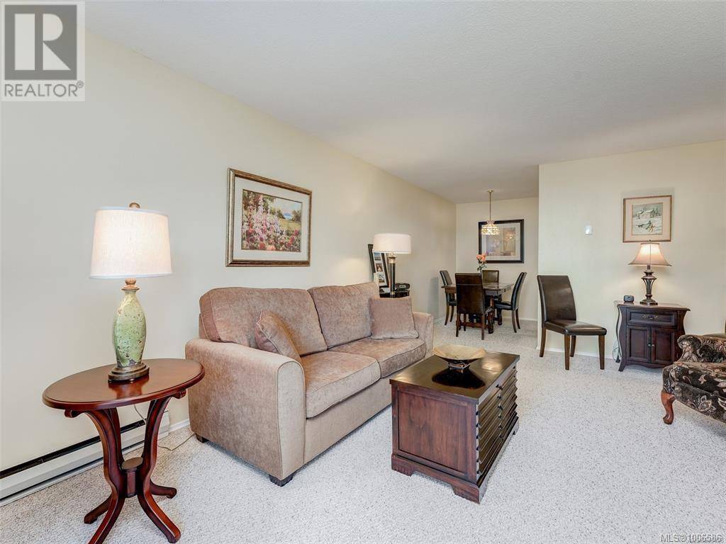 Victoria, BC V8V3H8,1115 Rockland AVE #103