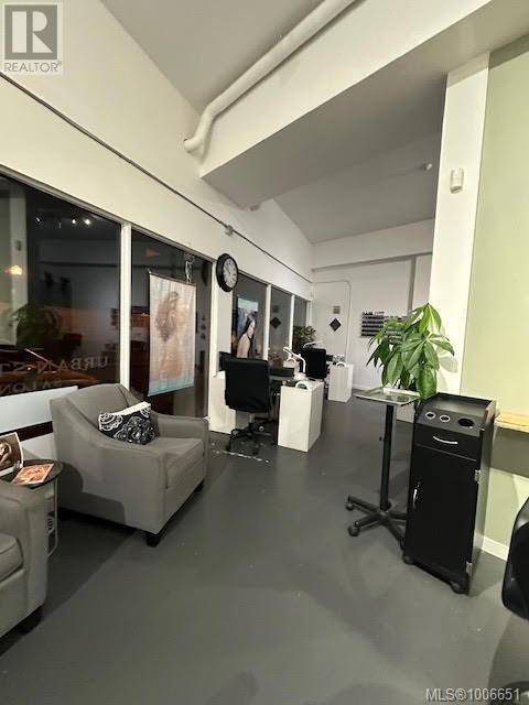 Nanaimo, BC V9R5B7,477 Wallace ST #B