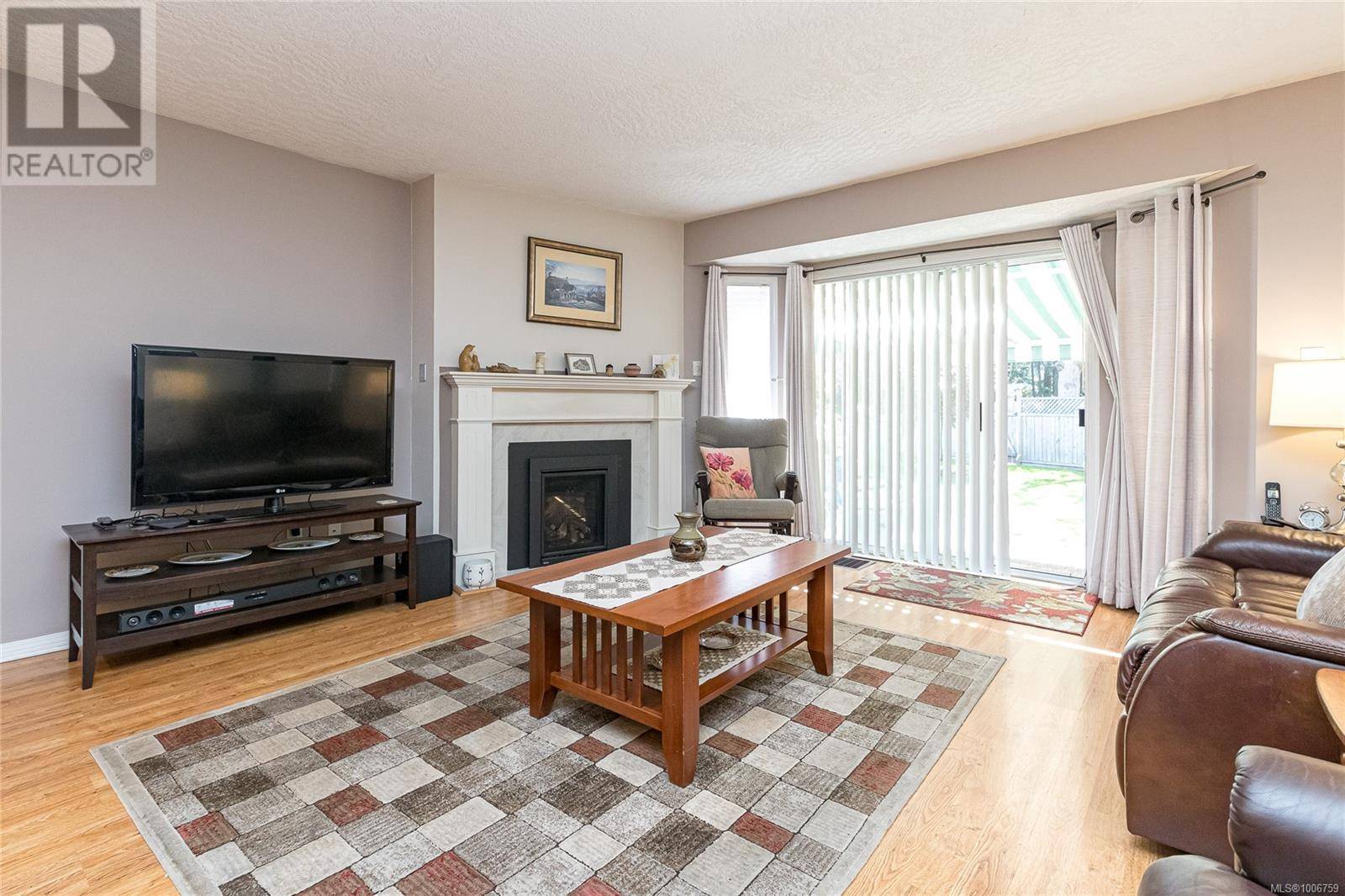 Langford, BC V9B2W9,627 Goldstream Ave