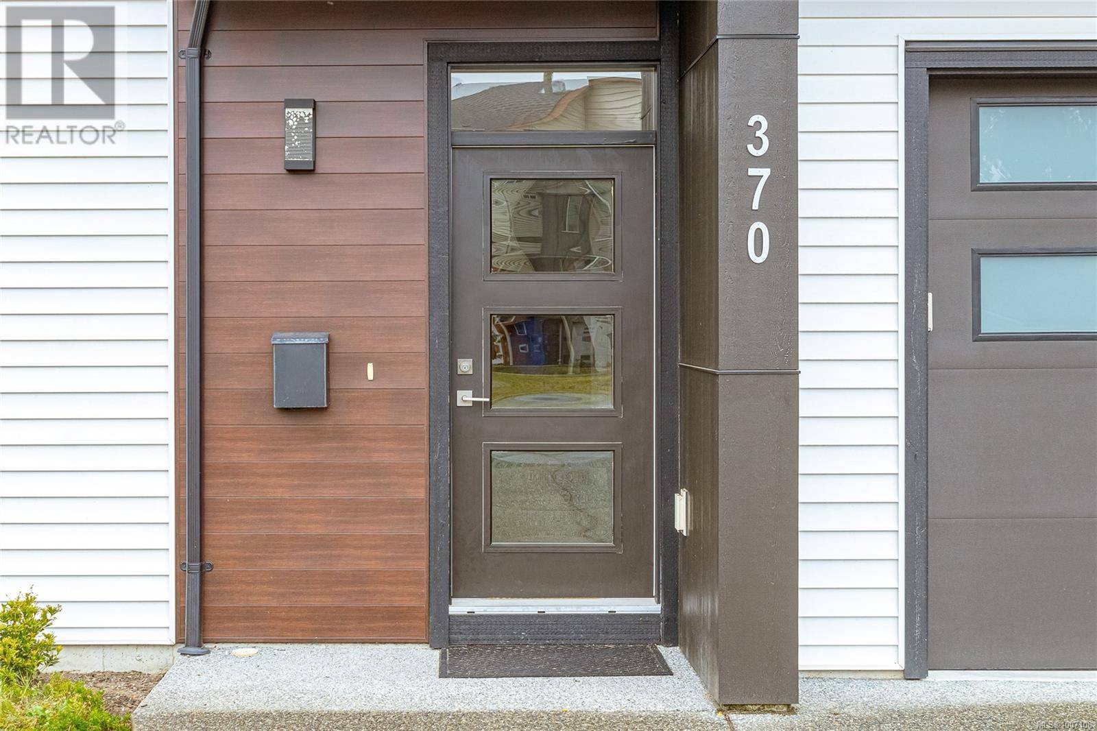 Nanaimo, BC V9R0K6,370 Vienna Pl