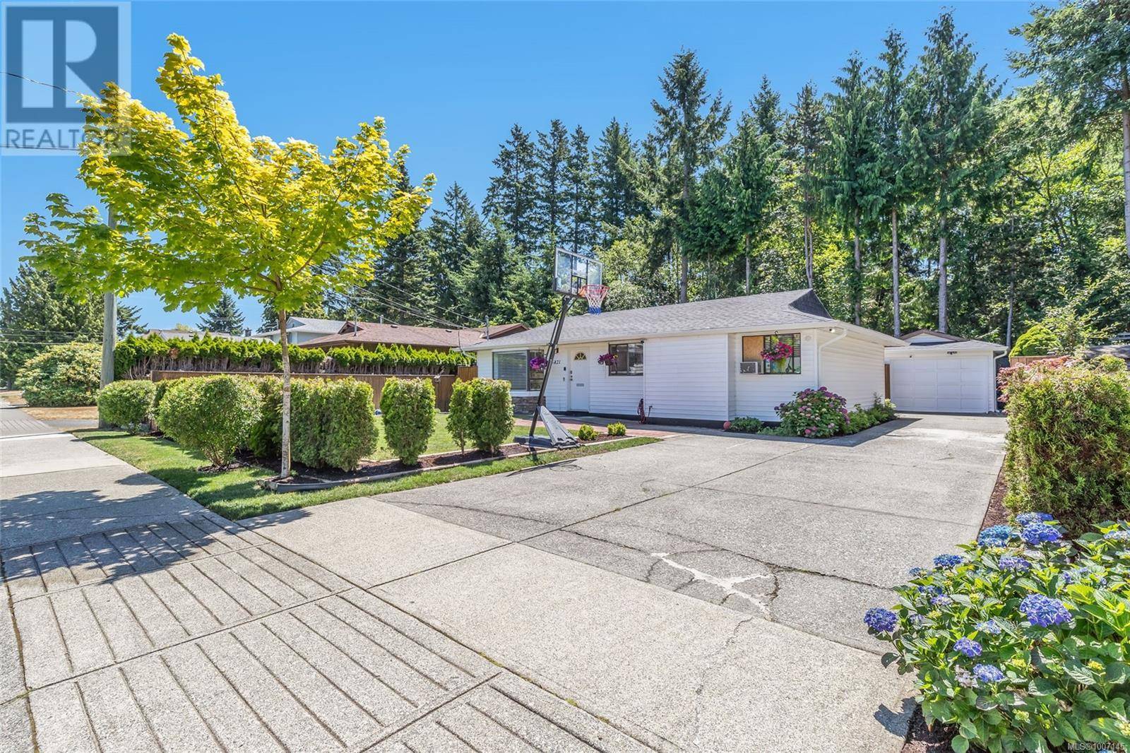 Nanaimo, BC V9V1A3,6421 Portsmouth Rd