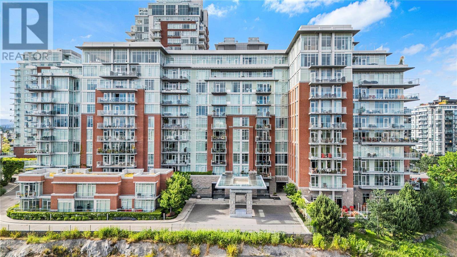 Victoria, BC V9A0A1,100 Saghalie RD #112