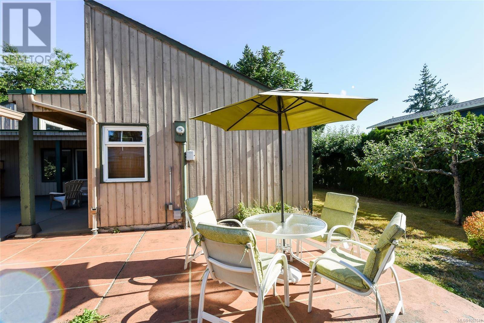 Comox, BC V9M1Z4,538 Bambrick Pl