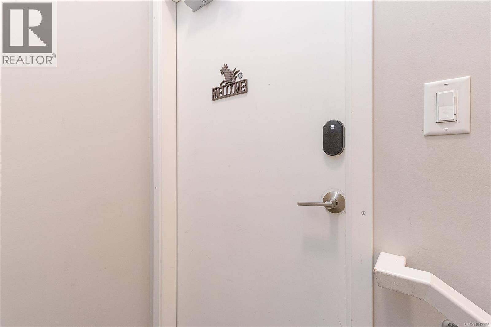 Langford, BC V9B2Y5,2785 Leigh RD #107