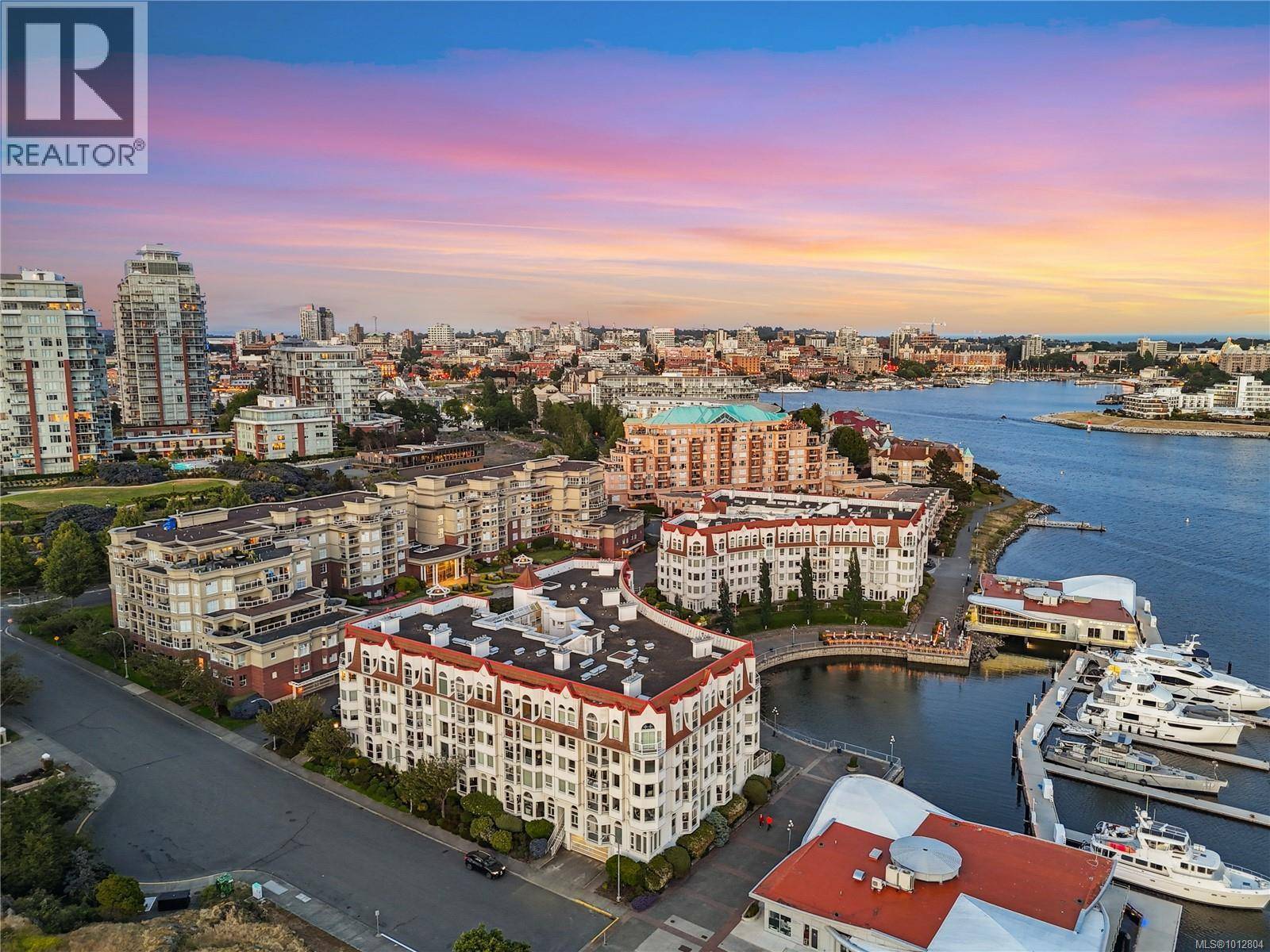 Victoria, BC V9A7J9,11 Cooperage PL #104